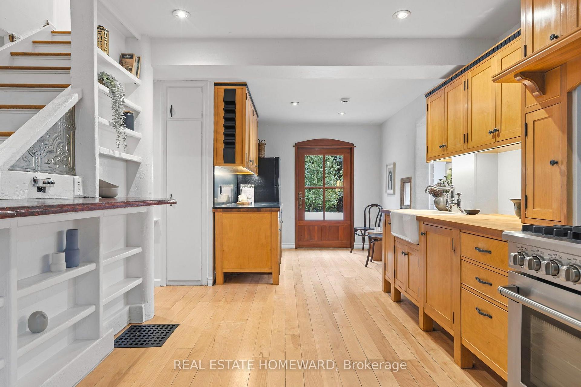 Photo 6 of 9 Dromore Crescent, North York, Newtonbrook West — HOMEH