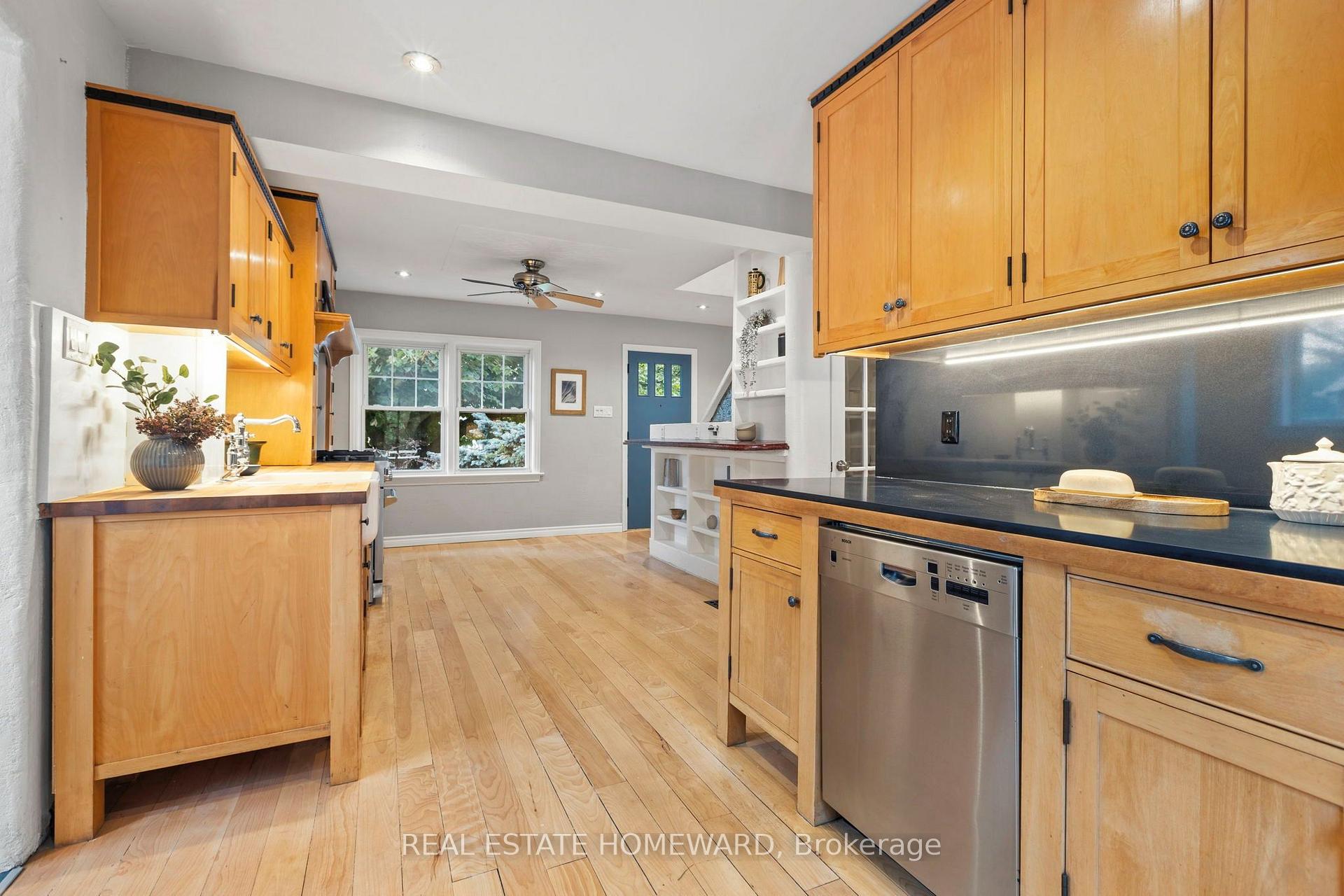 Photo 9 of 9 Dromore Crescent, North York, Newtonbrook West — HOMEH