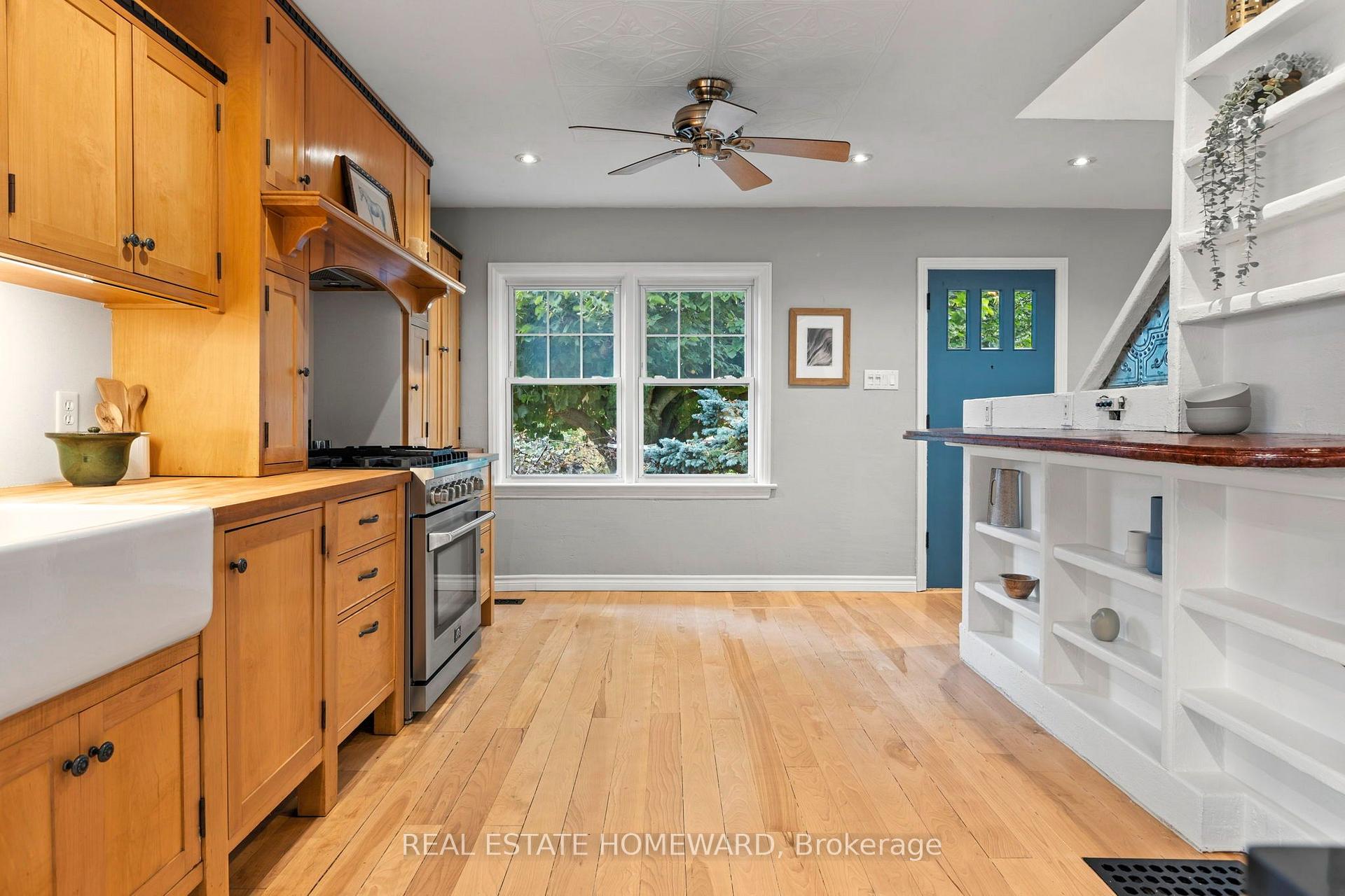 Photo 10 of 9 Dromore Crescent, North York, Newtonbrook West — HOMEH