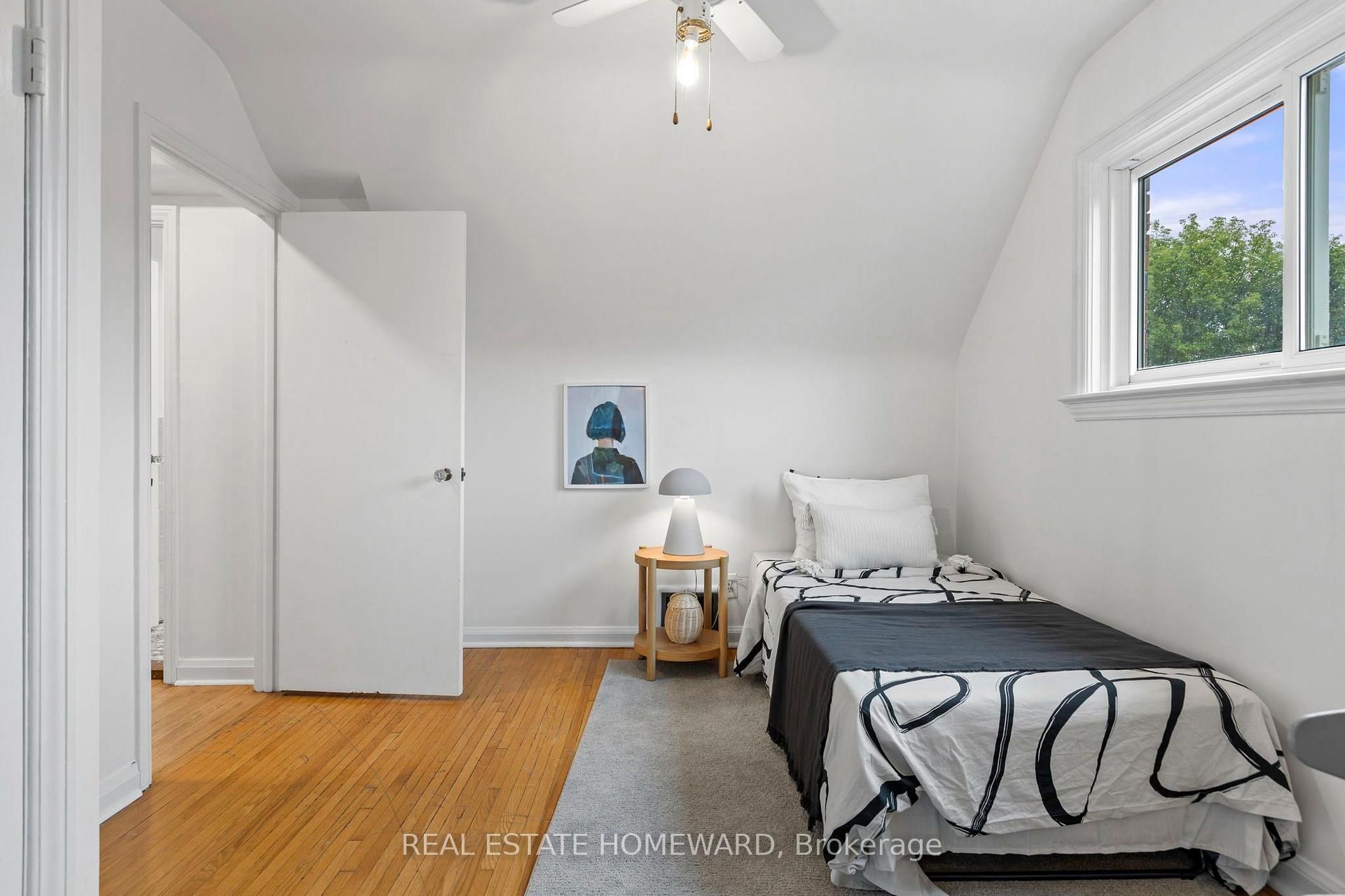 Photo 28 of 9 Dromore Crescent, North York, Newtonbrook West — HOMEH