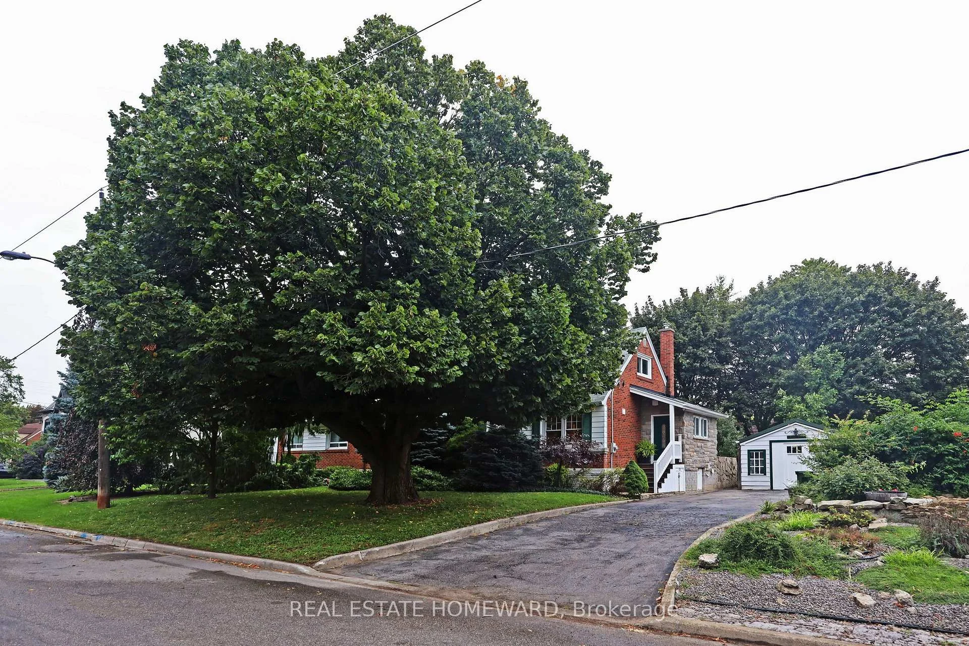 Photo 2 of 9 Dromore Crescent, North York, Newtonbrook West — HOMEH