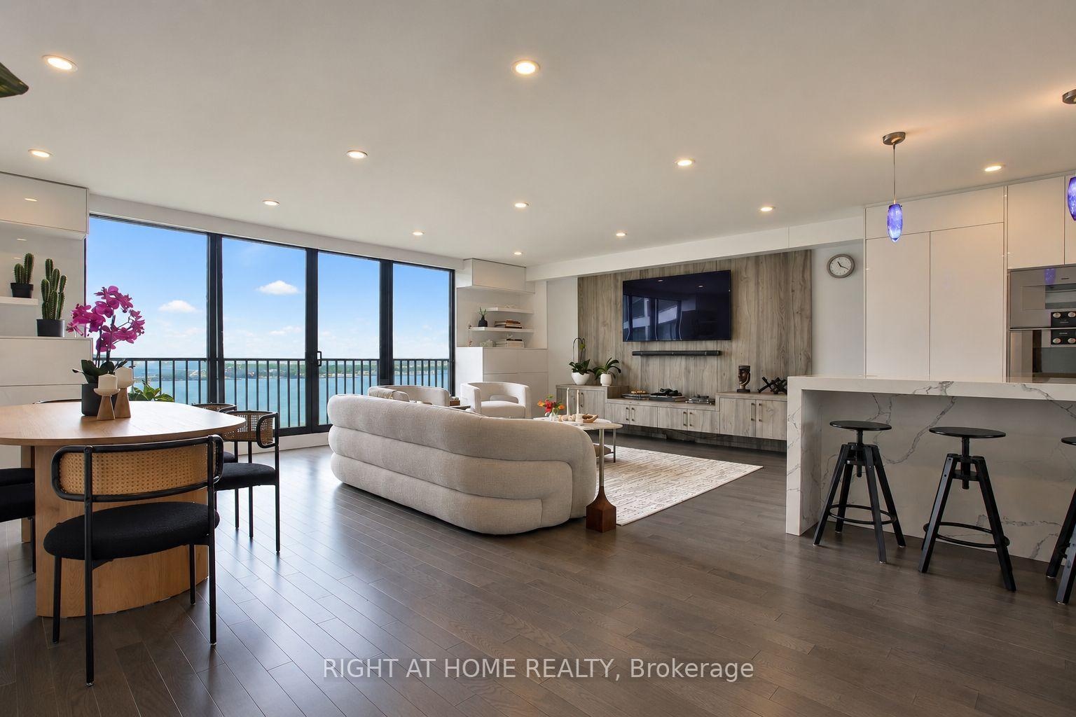 Photo 9 of Unit 2606, 33 Harbour Square, Toronto, Waterfront Communities — HOMEH