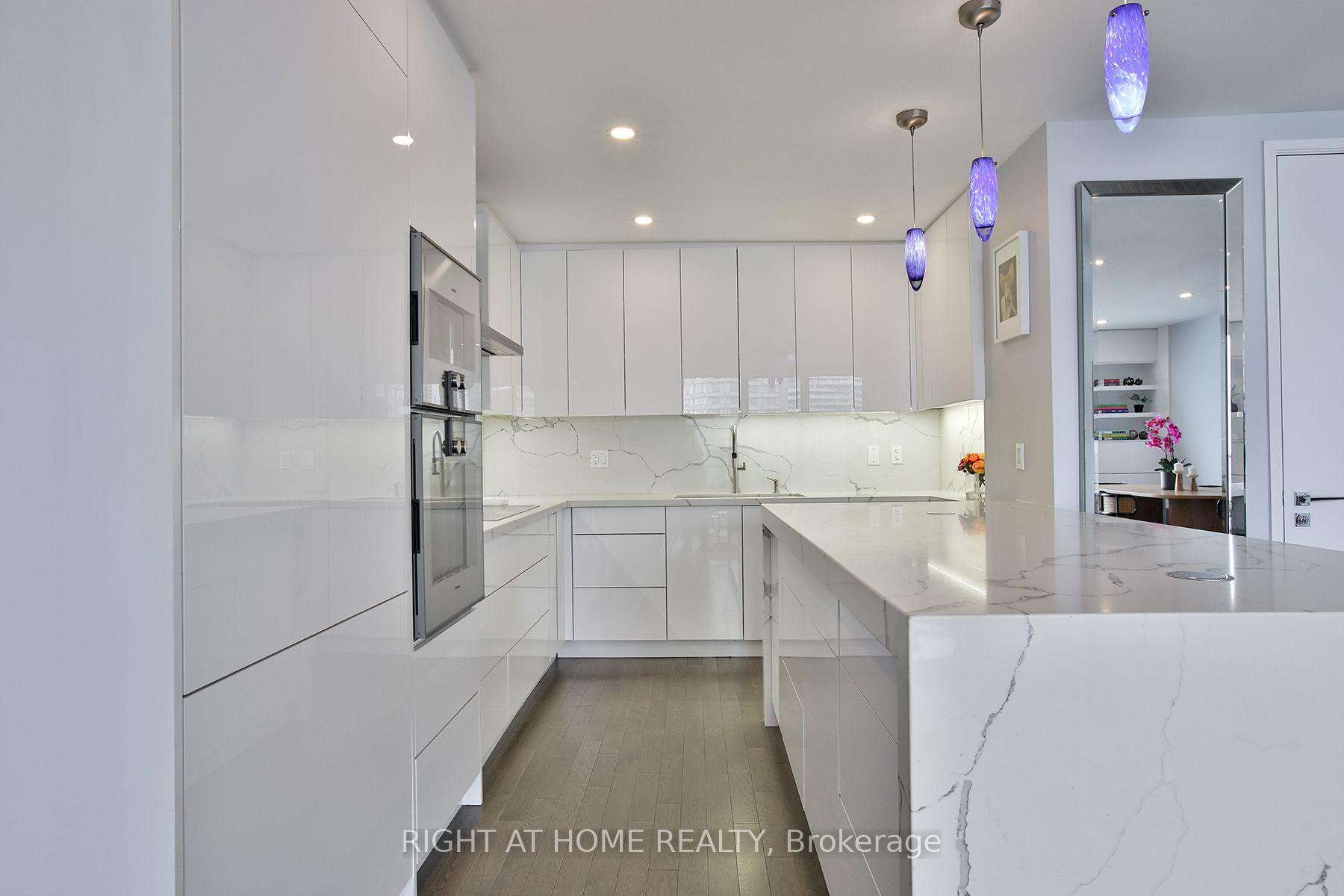 Photo 36 of Unit 2606, 33 Harbour Square, Toronto, Waterfront Communities — HOMEH