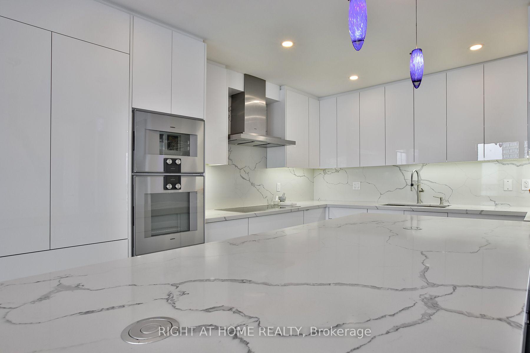 Photo 39 of Unit 2606, 33 Harbour Square, Toronto, Waterfront Communities — HOMEH
