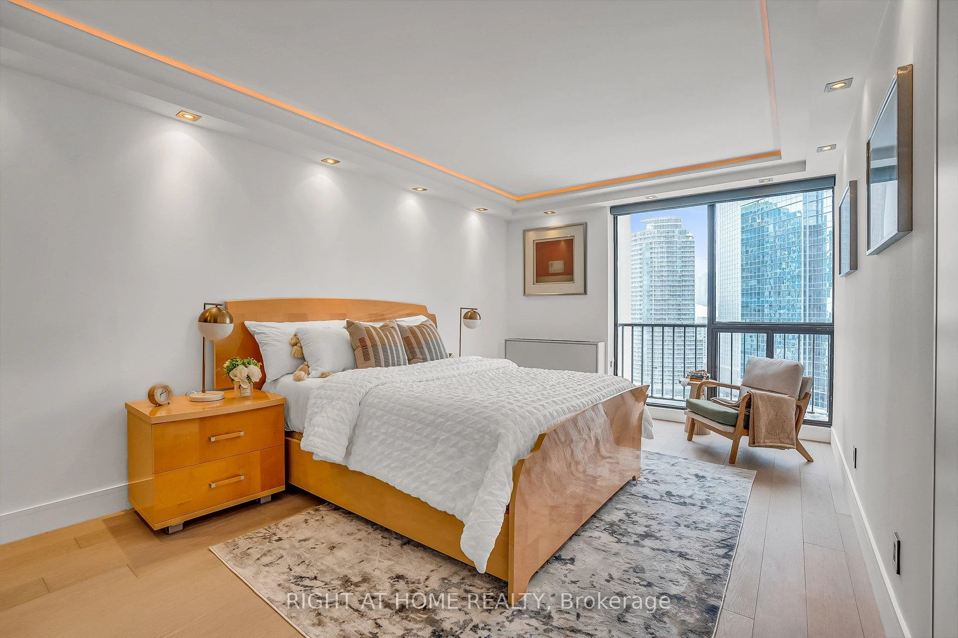 Photo 17 of Unit 2606, 33 Harbour Square, Toronto, Waterfront Communities — HOMEH