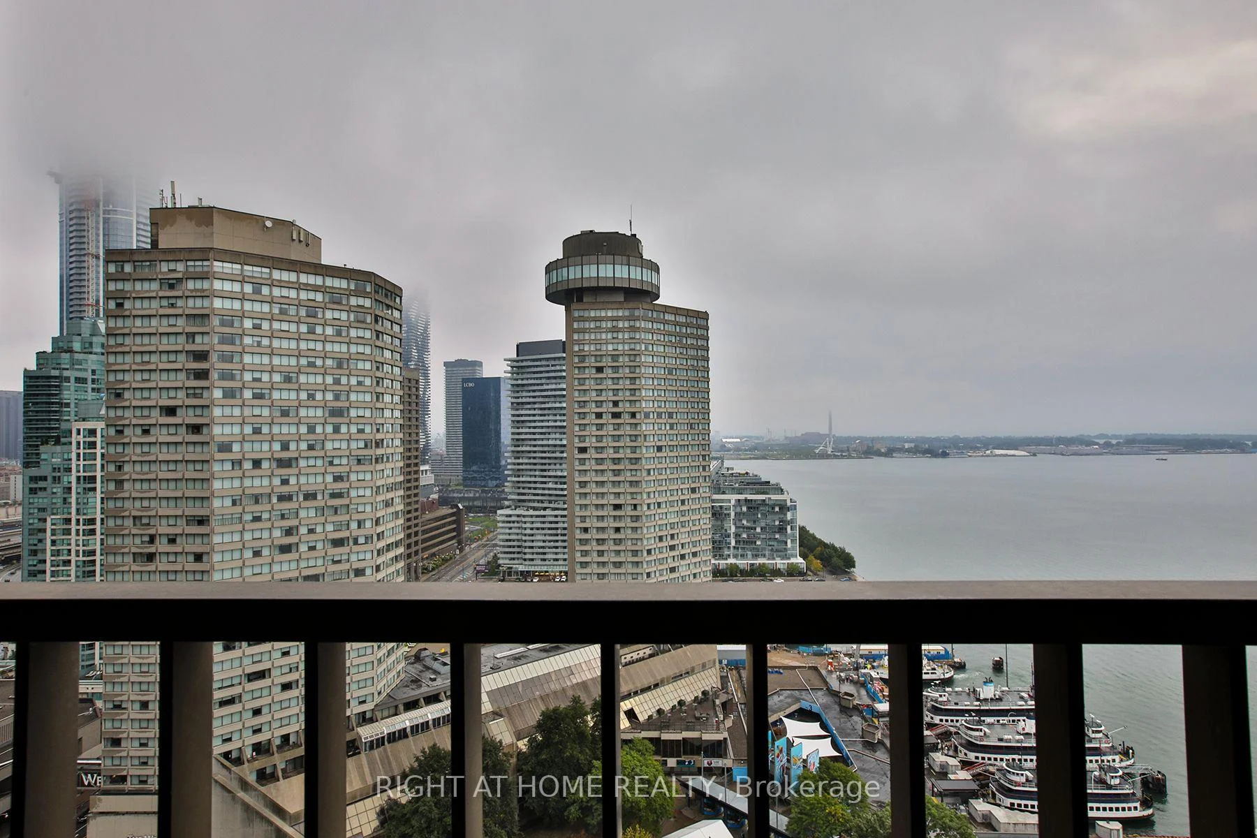 Photo 35 of Unit 2606, 33 Harbour Square, Toronto, Waterfront Communities — HOMEH