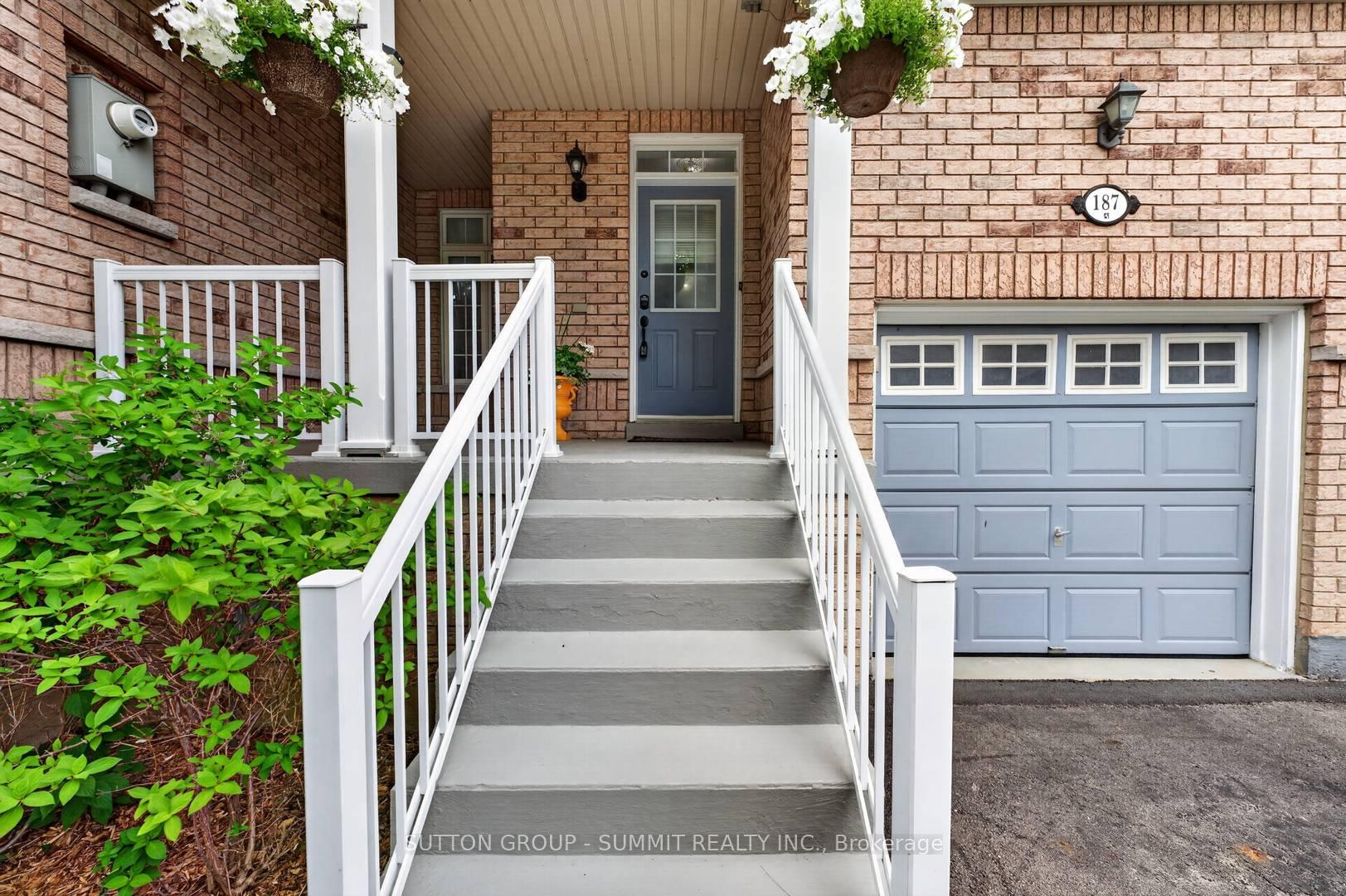 Photo 2 of 187 Kirkvalley Crescent, Aurora, Bayview Wellington — HOMEH