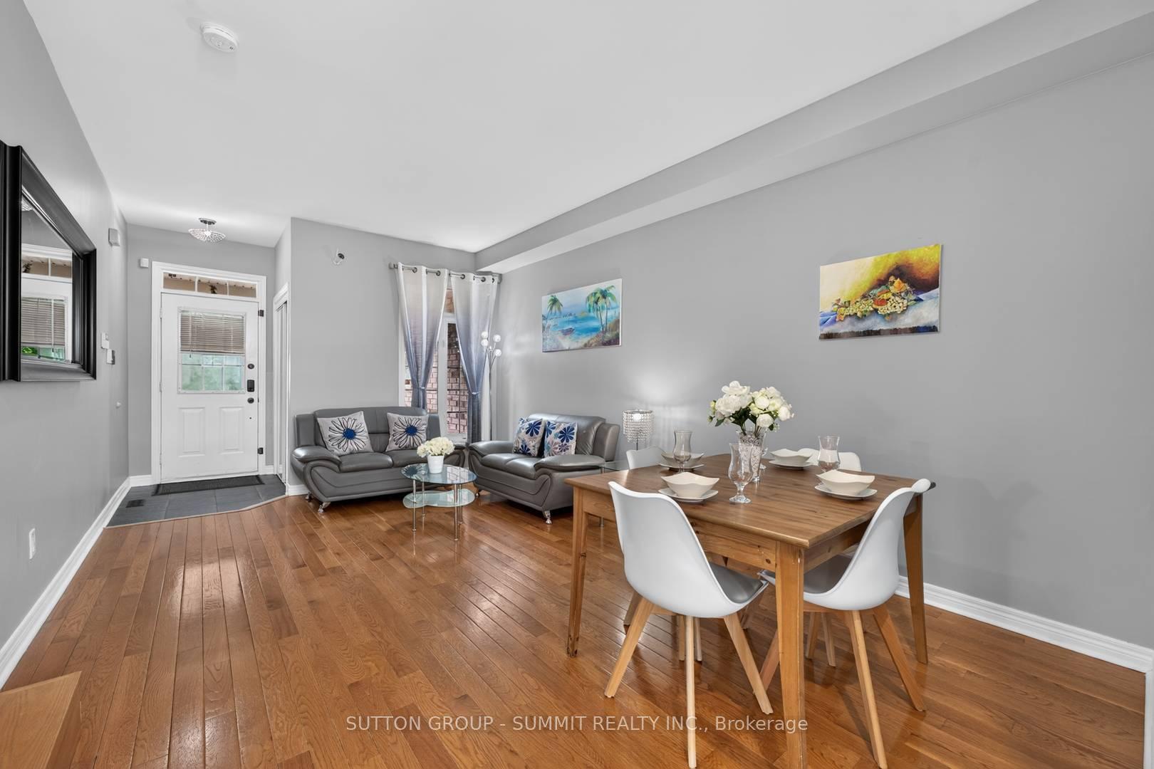 Photo 9 of 187 Kirkvalley Crescent, Aurora, Bayview Wellington — HOMEH