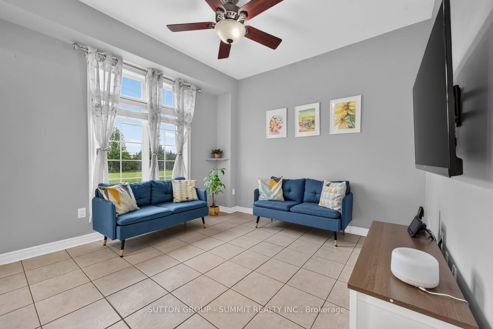 Photo 11 of 187 Kirkvalley Crescent, Aurora, Bayview Wellington — HOMEH