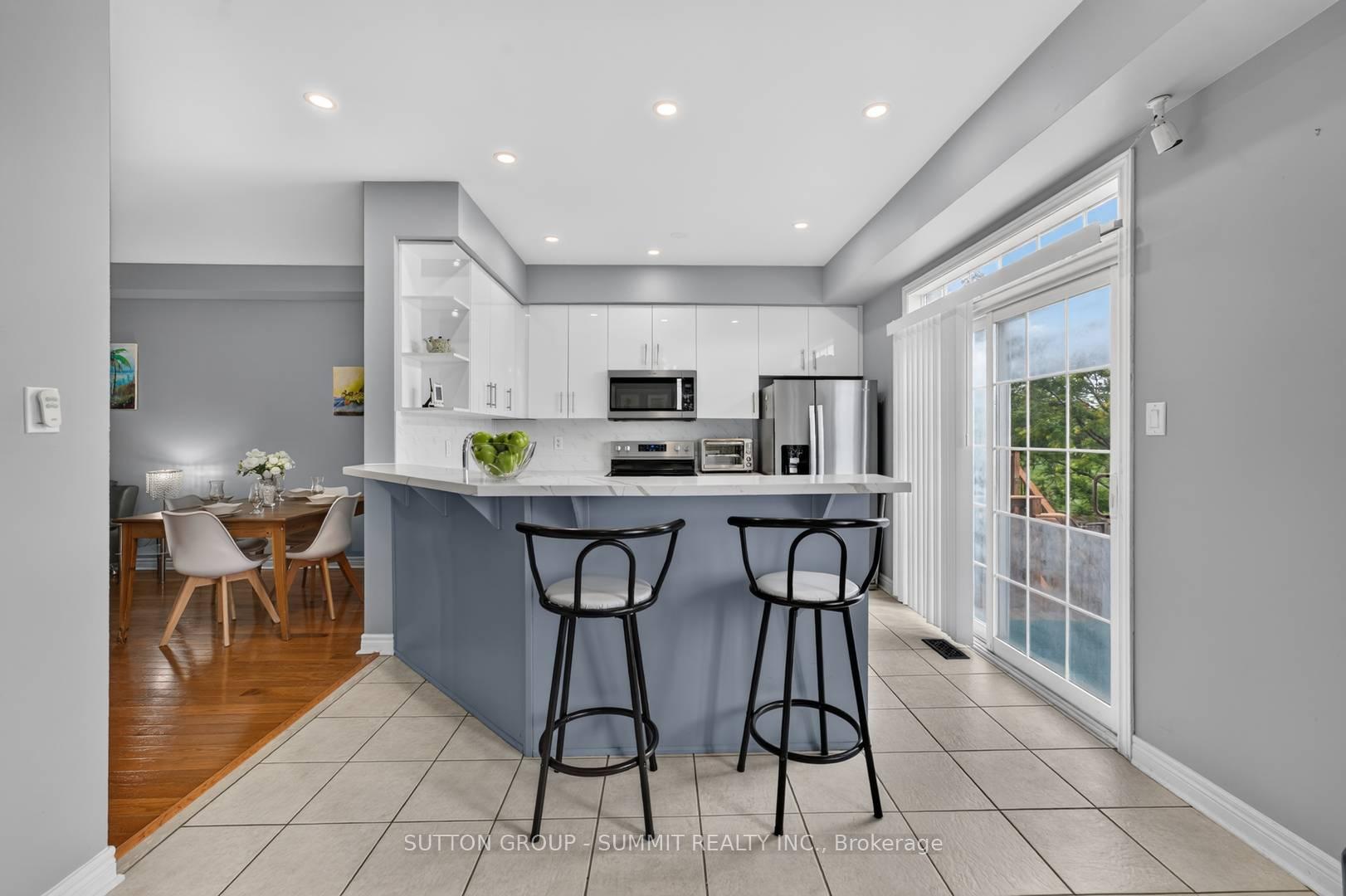 Photo 14 of 187 Kirkvalley Crescent, Aurora, Bayview Wellington — HOMEH