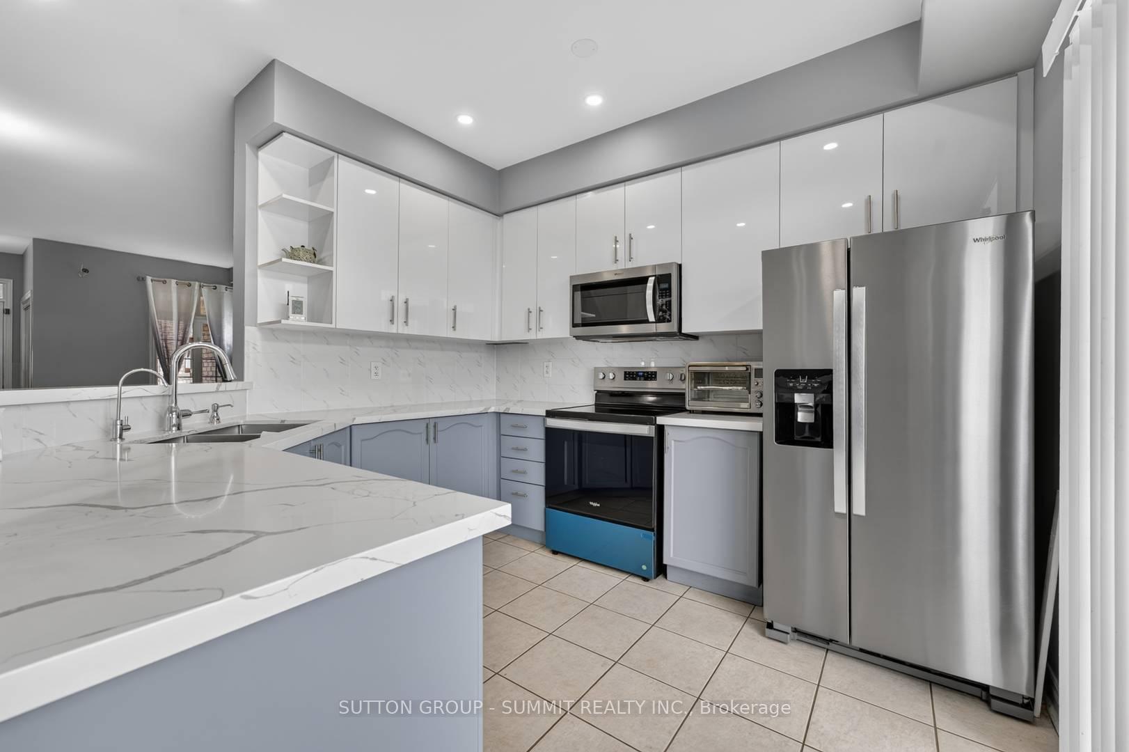 Photo 16 of 187 Kirkvalley Crescent, Aurora, Bayview Wellington — HOMEH