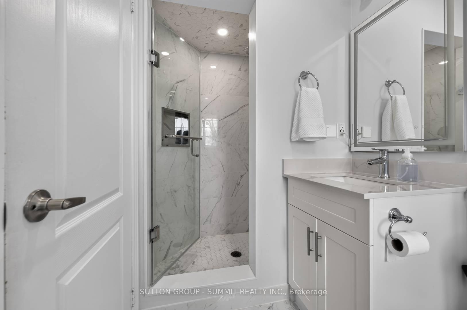 Photo 24 of 187 Kirkvalley Crescent, Aurora, Bayview Wellington — HOMEH