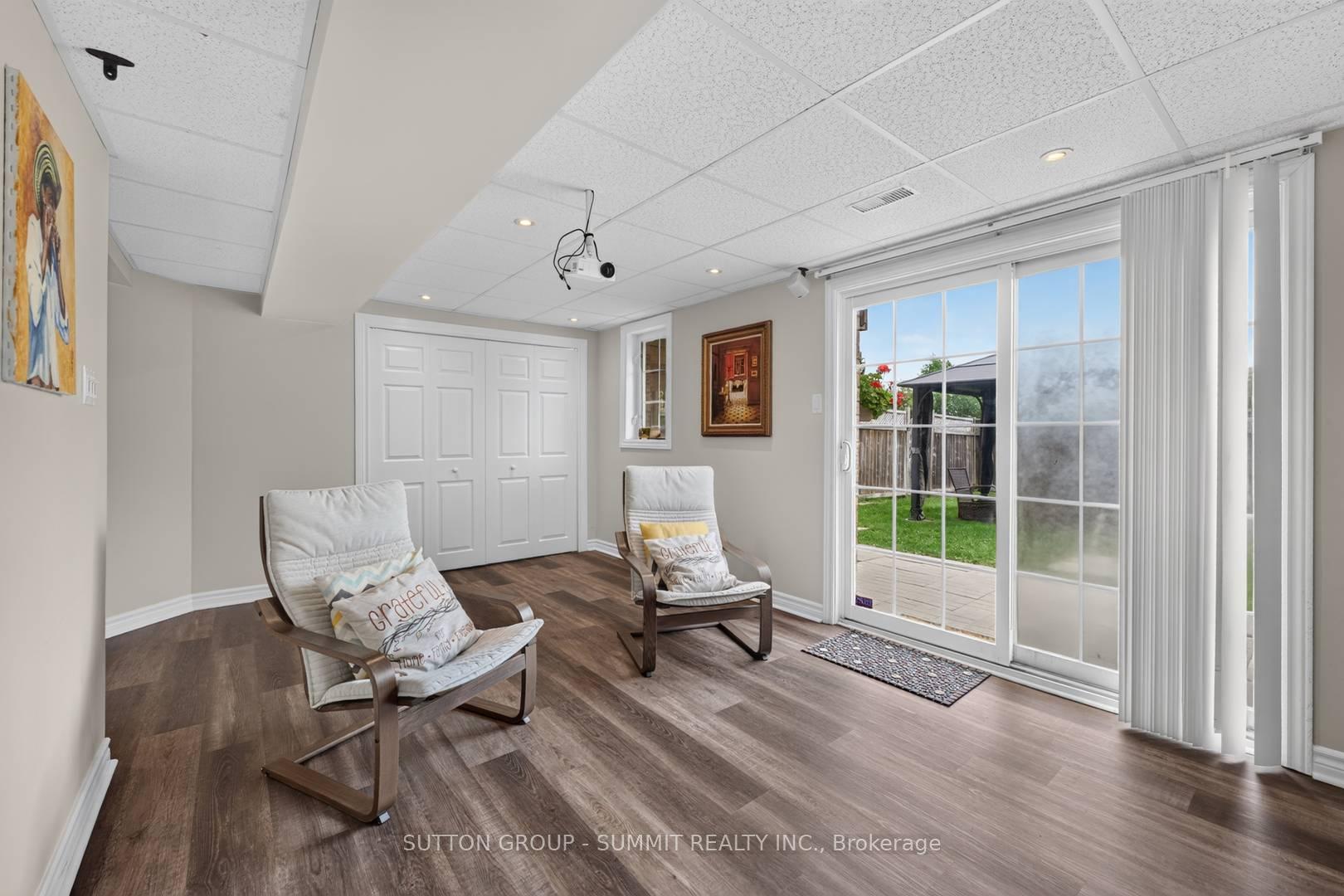 Photo 35 of 187 Kirkvalley Crescent, Aurora, Bayview Wellington — HOMEH