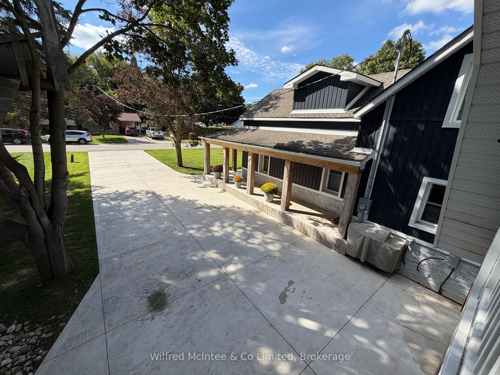 Photo 6 of 309 Alma Street, Brockton — HOMEH