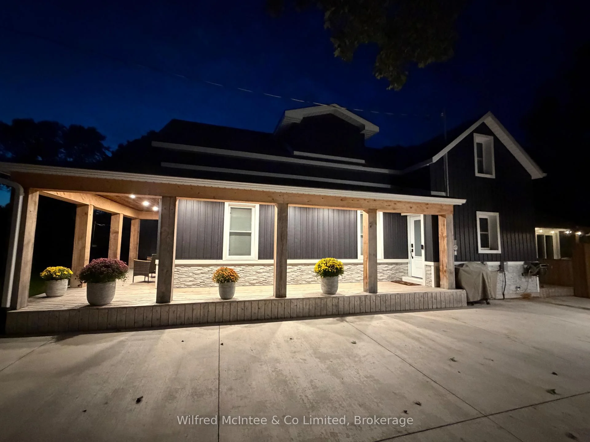 Photo 3 of 309 Alma Street, Brockton — HOMEH
