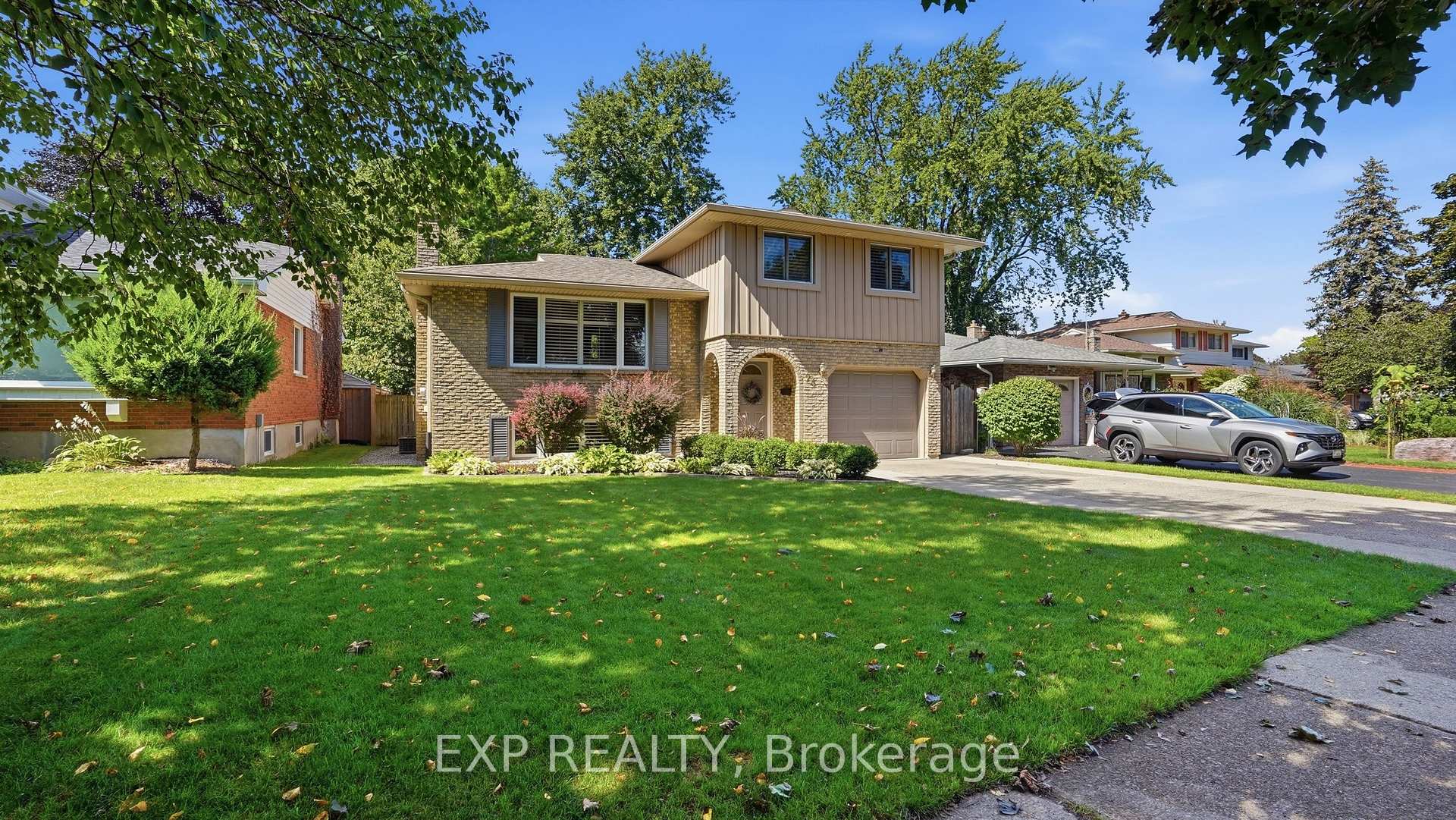 Photo 2 of 73 Westgate Park Drive, St. Catharines, Lakeshore — HOMEH