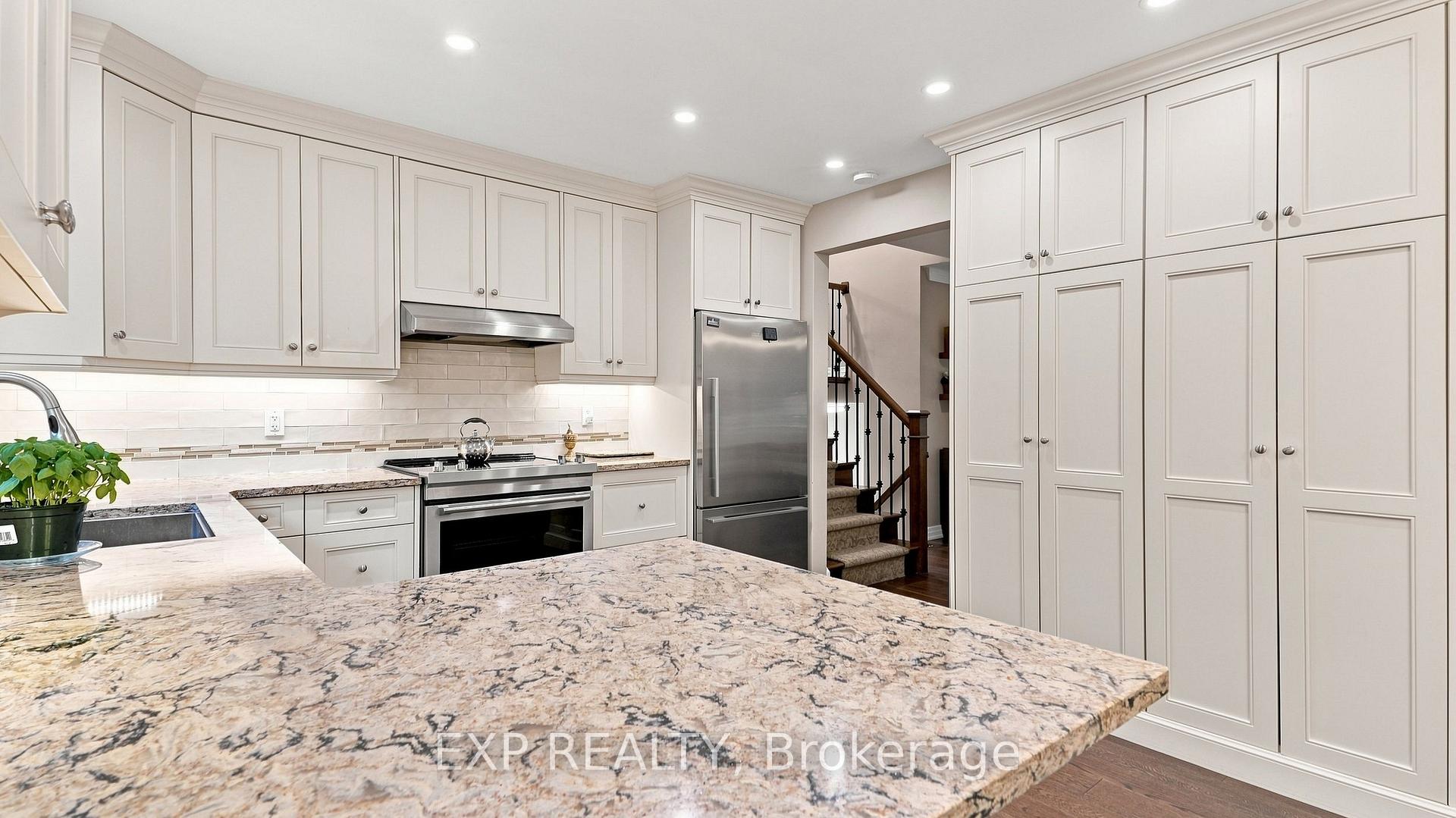 Photo 18 of 73 Westgate Park Drive, St. Catharines, Lakeshore — HOMEH
