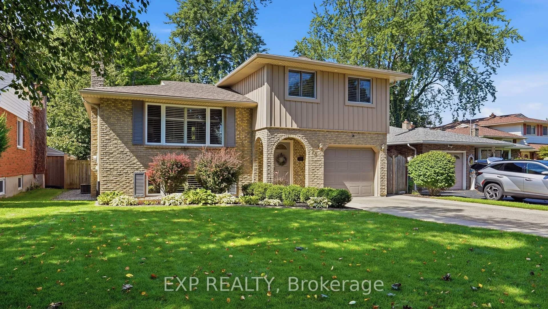 Photo 5 of 73 Westgate Park Drive, St. Catharines, Lakeshore — HOMEH