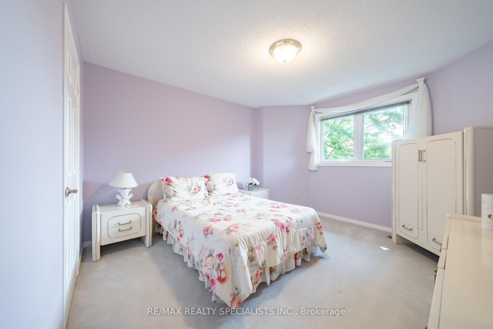 Photo 23 of 1311 Greenridge Circle, Oakville, Glen Abbey — HOMEH