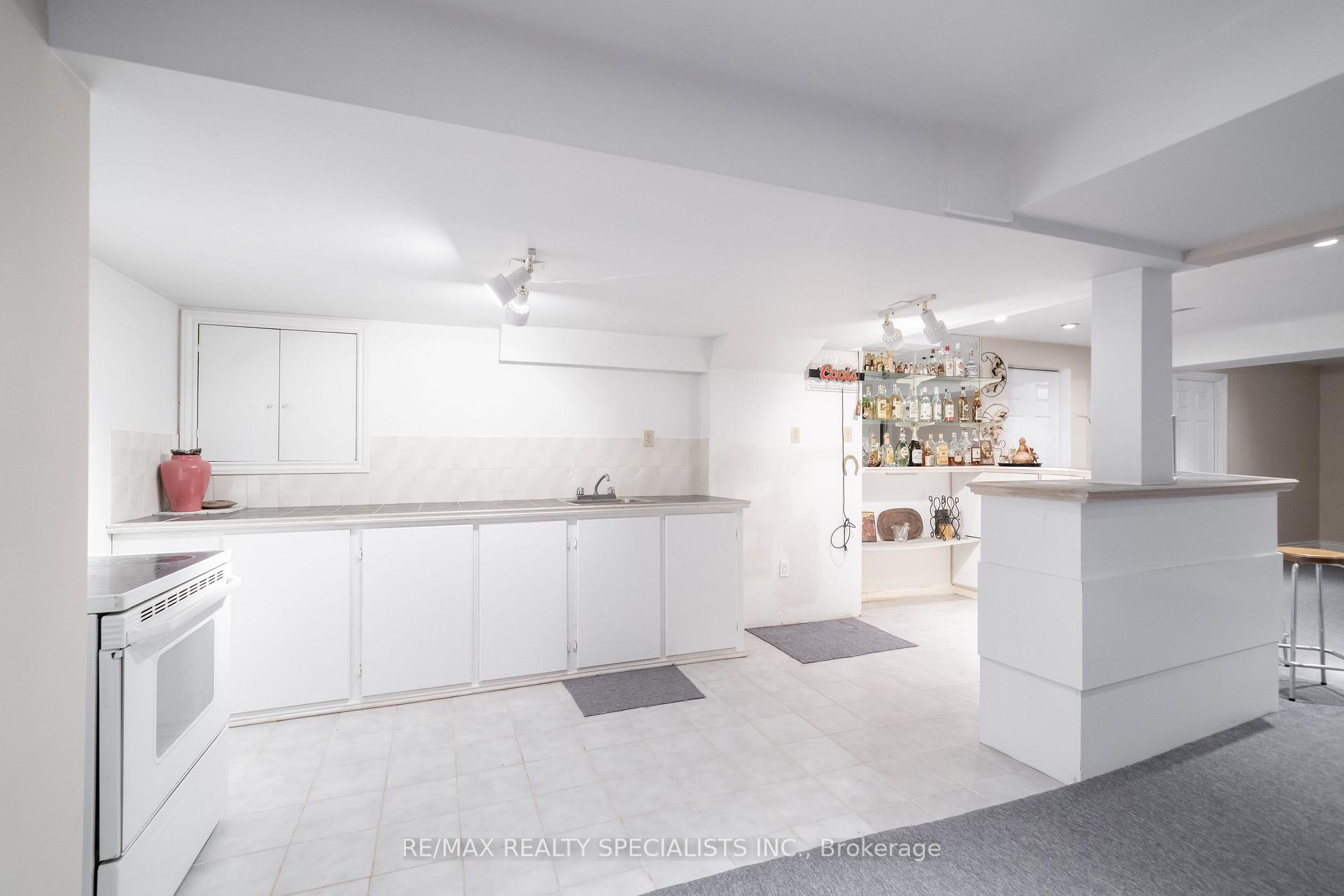 Photo 24 of 1311 Greenridge Circle, Oakville, Glen Abbey — HOMEH