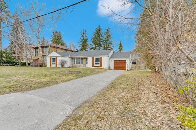 Photo 5 of 17 Ben Machree Drive, Mississauga, Port Credit — HOMEH