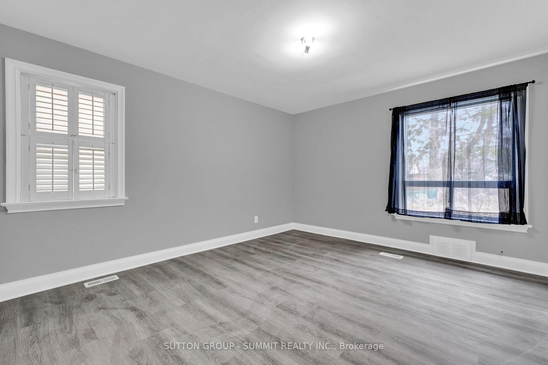 Photo 9 of 17 Ben Machree Drive, Mississauga, Port Credit — HOMEH