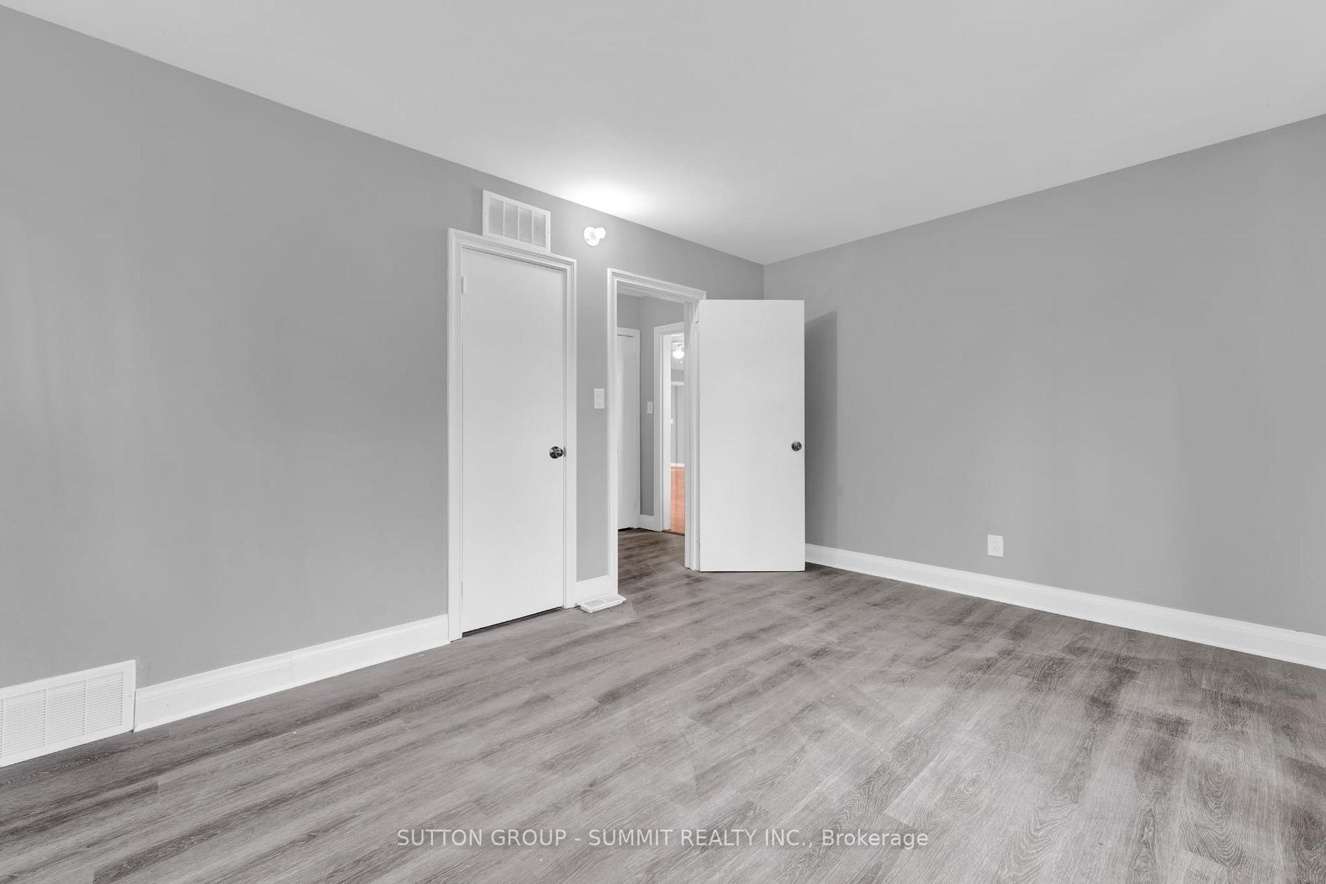 Photo 11 of 17 Ben Machree Drive, Mississauga, Port Credit — HOMEH