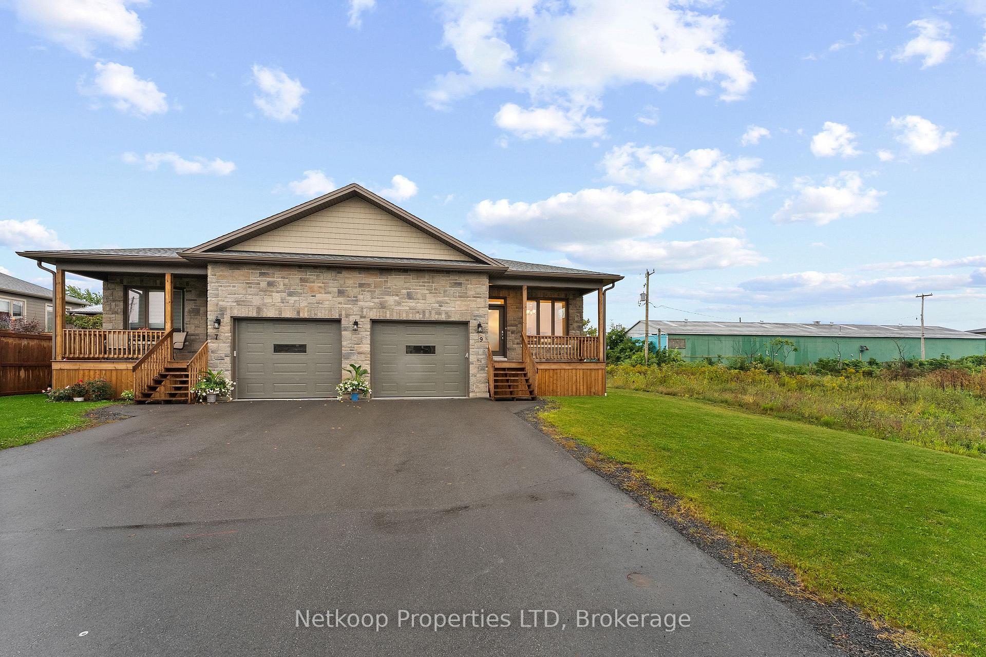 Photo of 9 Billings Avenue W