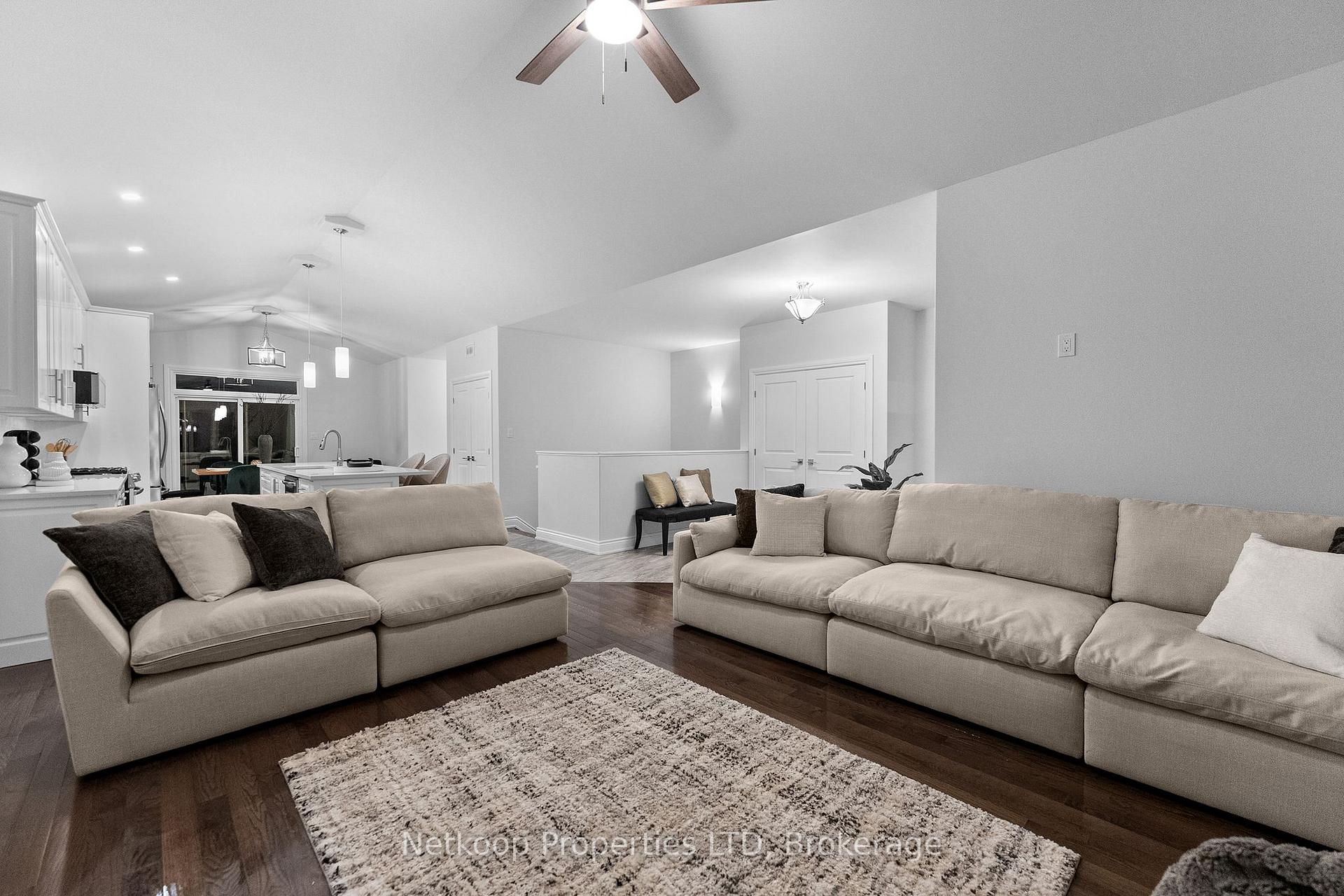 Photo 10 of 30 Lakeview Drive, South Dundas, Iroquois — HOMEH