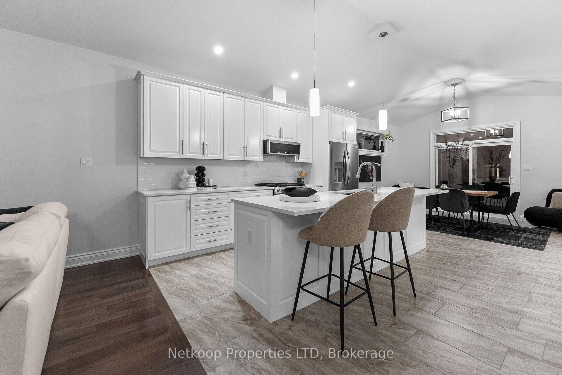 Photo 16 of 30 Lakeview Drive, South Dundas, Iroquois — HOMEH