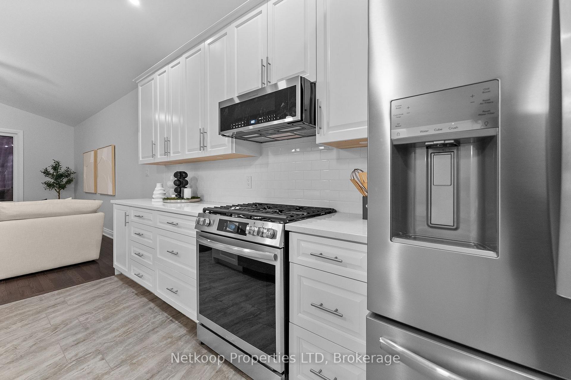 Photo 21 of 30 Lakeview Drive, South Dundas, Iroquois — HOMEH