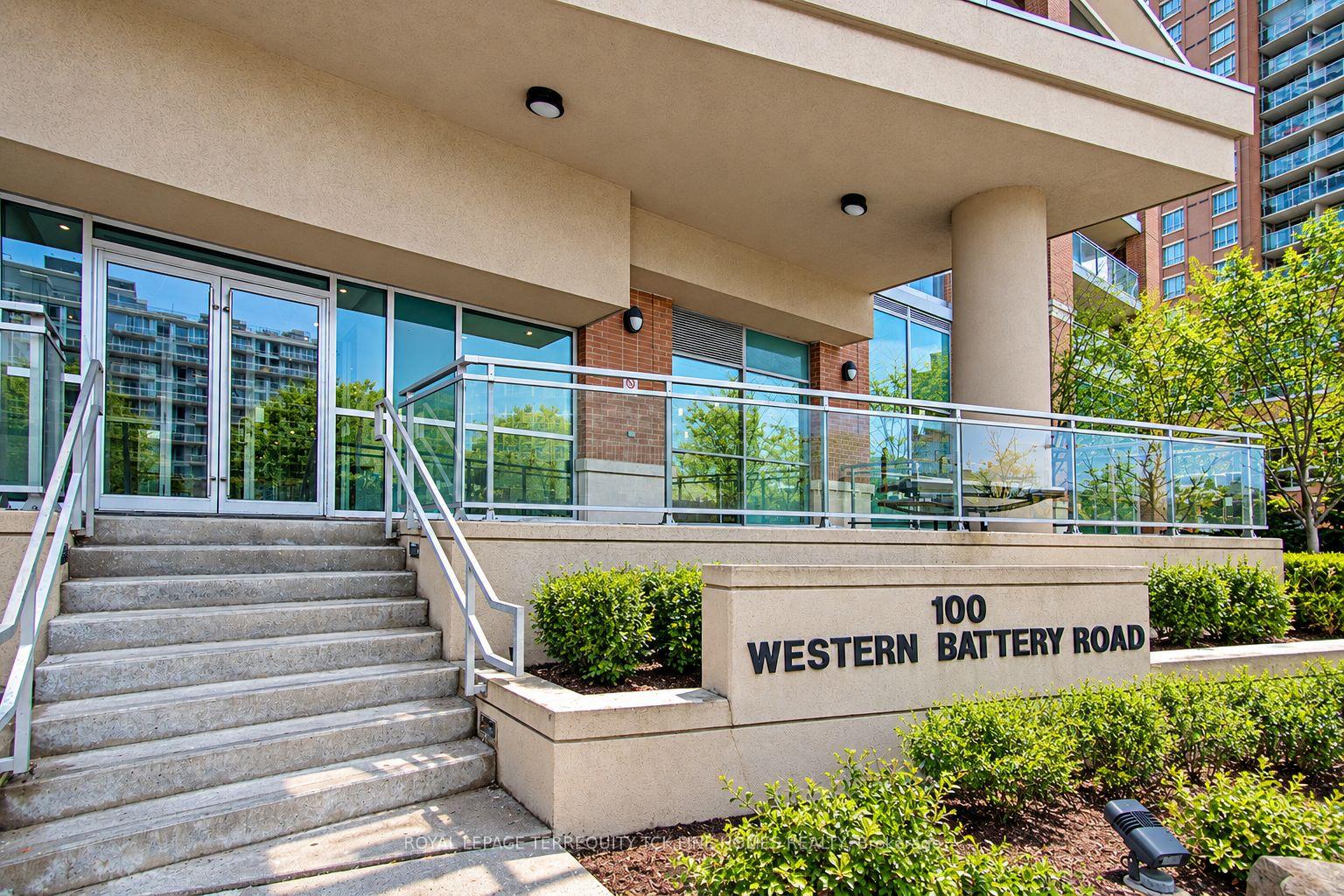 Photo of Unit 1709, 100 Western Battery Road