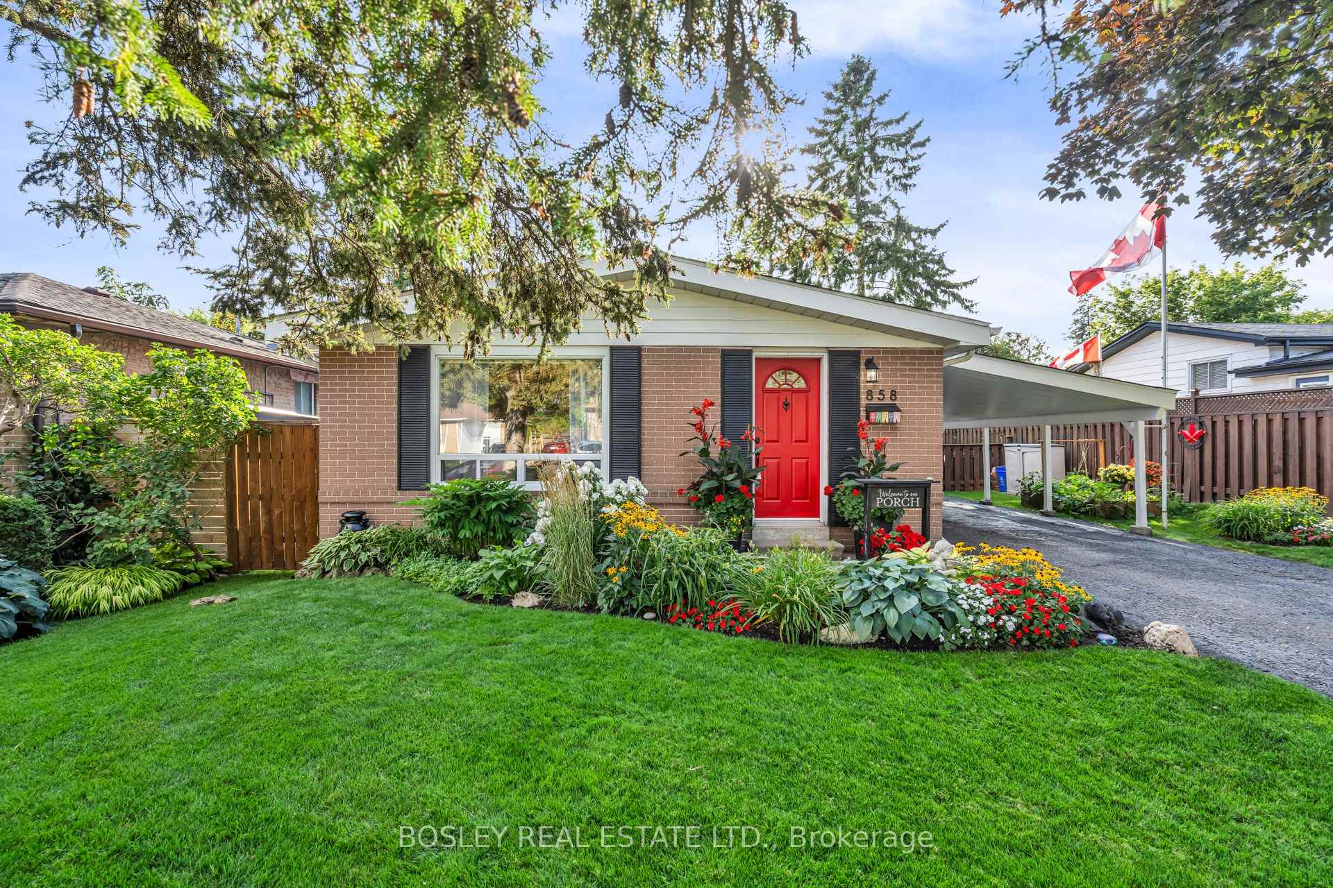Photo 4 of 858 Modlin Road, Pickering, Bay Ridges — HOMEH