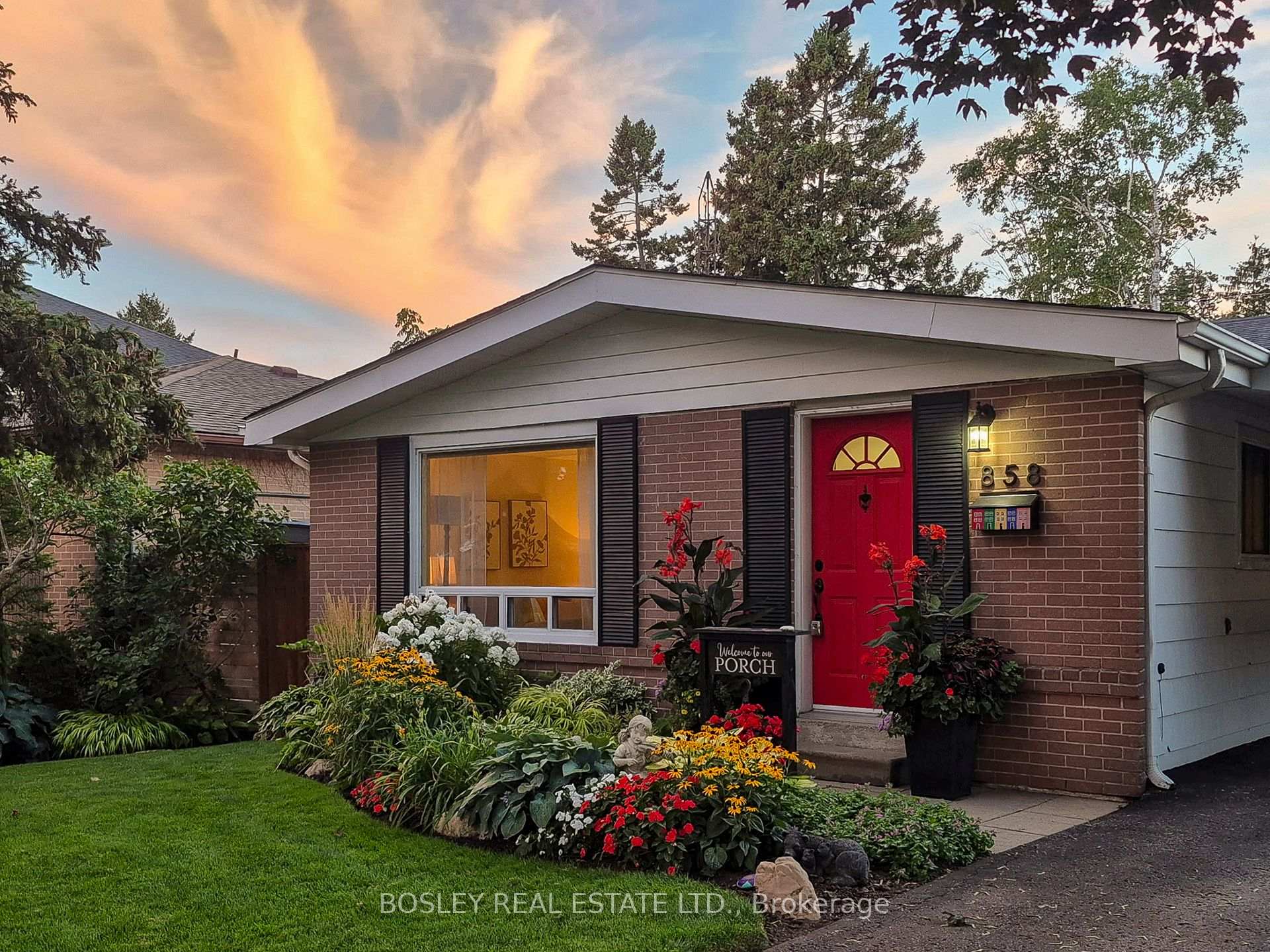 Photo 6 of 858 Modlin Road, Pickering, Bay Ridges — HOMEH