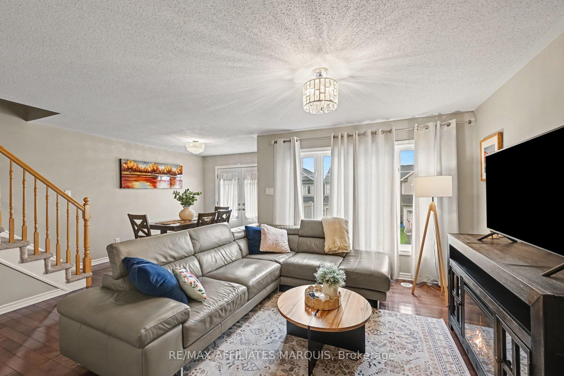 Photo 5 of 2423 Nutgrove Avenue, Ottawa, Barrhaven - Half Moon Bay — HOMEH