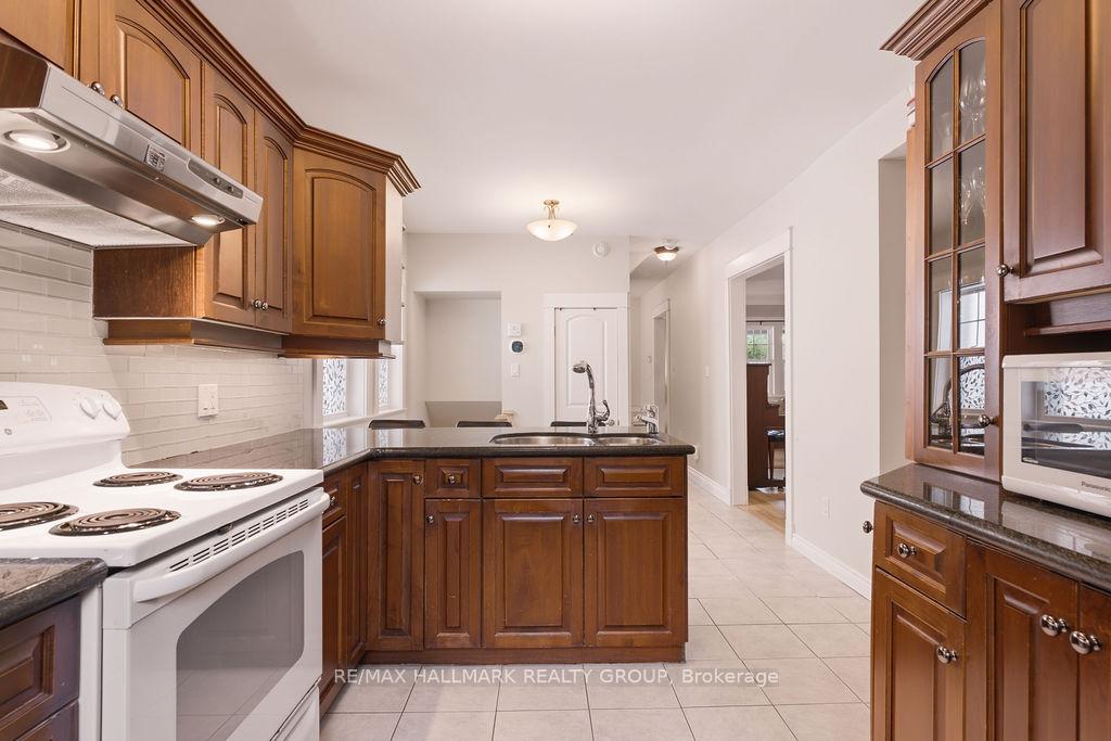 Photo 17 of 94 Marlborough Avenue, Ottawa, Sandy Hill — HOMEH