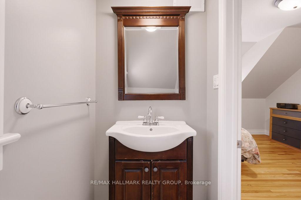 Photo 29 of 94 Marlborough Avenue, Ottawa, Sandy Hill — HOMEH