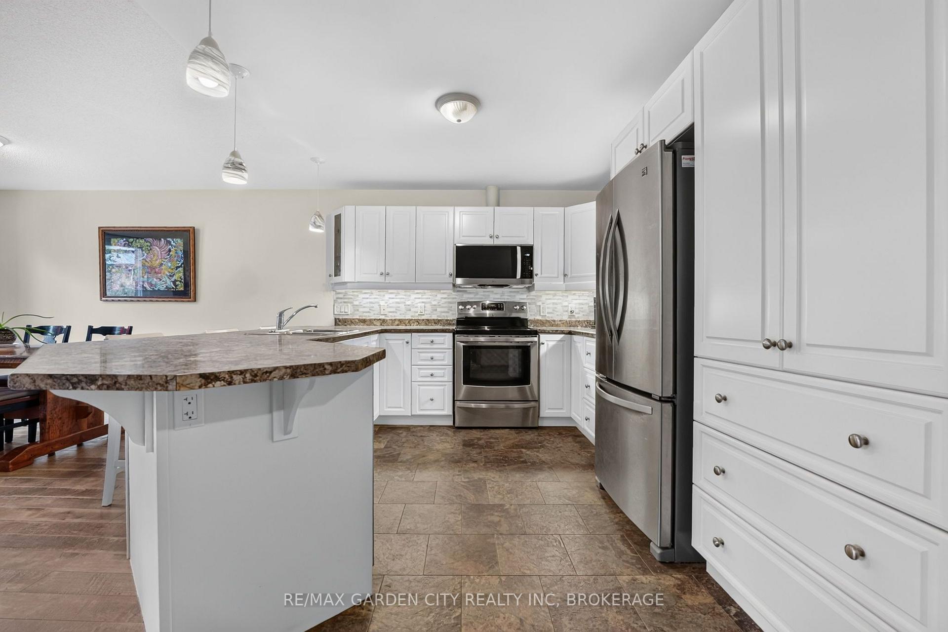 Photo 7 of 3973 Sunset Lane, Lincoln, Lincoln-Jordan/Vineland — HOMEH