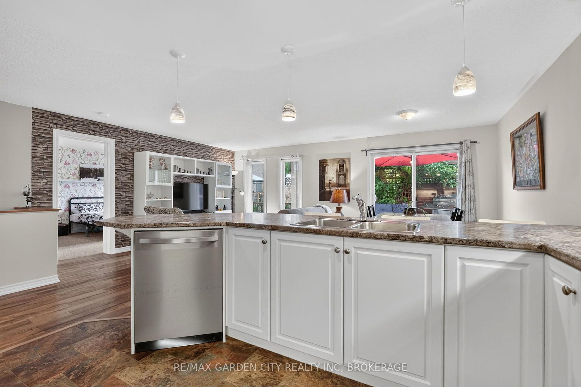 Photo 9 of 3973 Sunset Lane, Lincoln, Lincoln-Jordan/Vineland — HOMEH