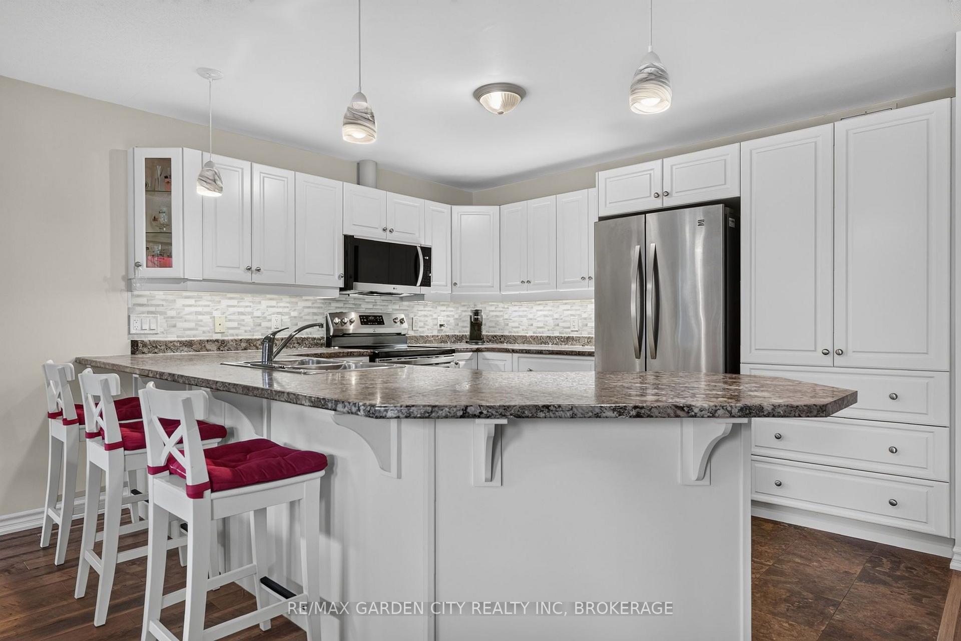 Photo 11 of 3973 Sunset Lane, Lincoln, Lincoln-Jordan/Vineland — HOMEH