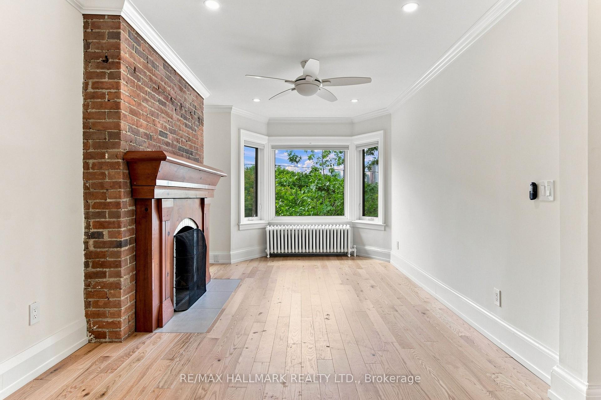 Photo 3 of Unit Upper, 553 Broadview Avenue, Toronto, North Riverdale — HOMEH