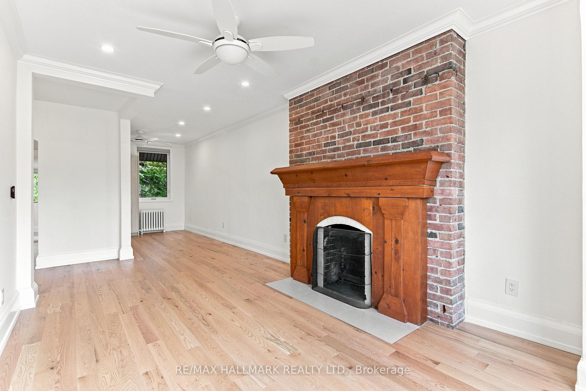 Photo 4 of Unit Upper, 553 Broadview Avenue, Toronto, North Riverdale — HOMEH