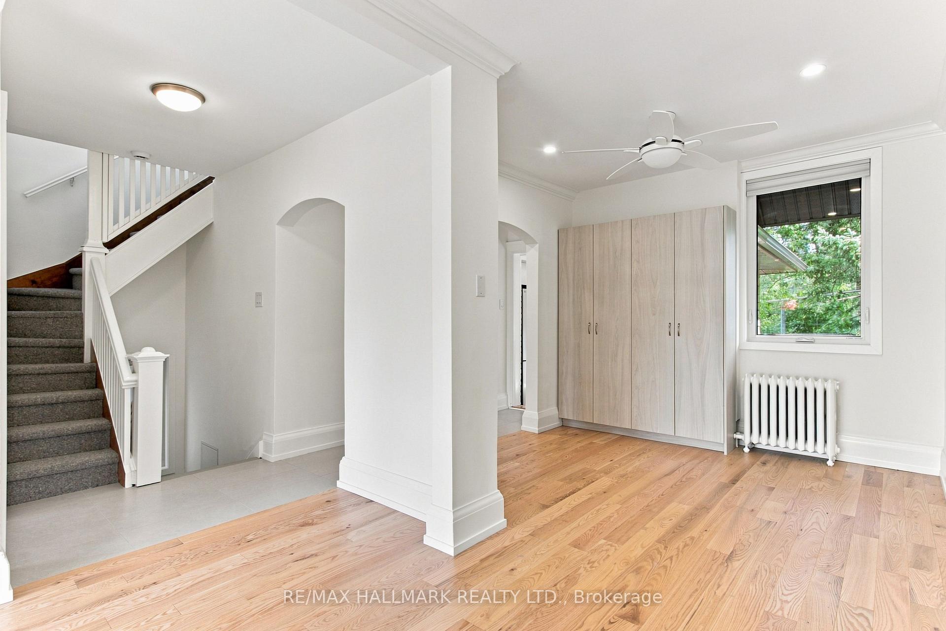 Photo 5 of Unit Upper, 553 Broadview Avenue, Toronto, North Riverdale — HOMEH