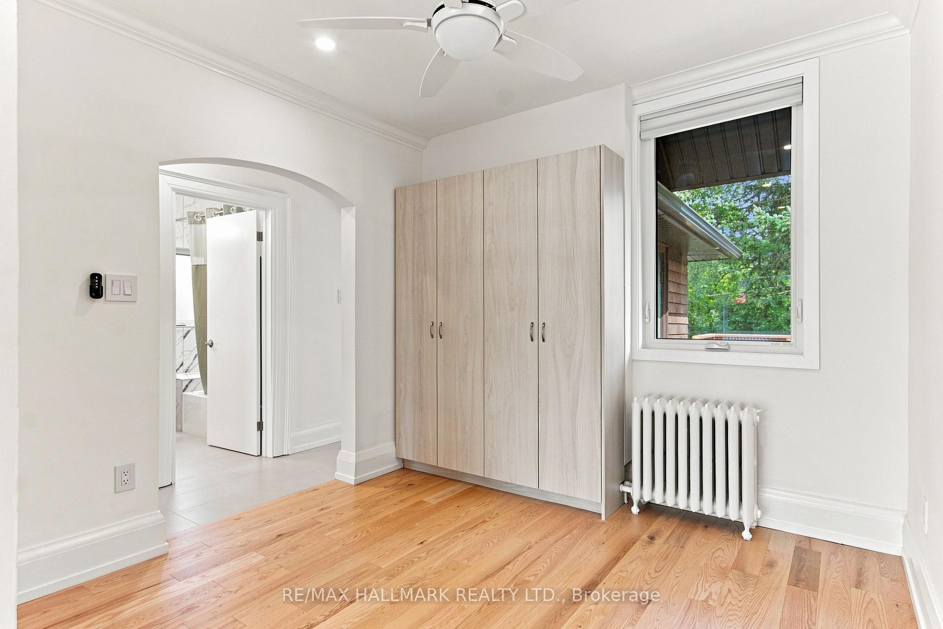 Photo 6 of Unit Upper, 553 Broadview Avenue, Toronto, North Riverdale — HOMEH