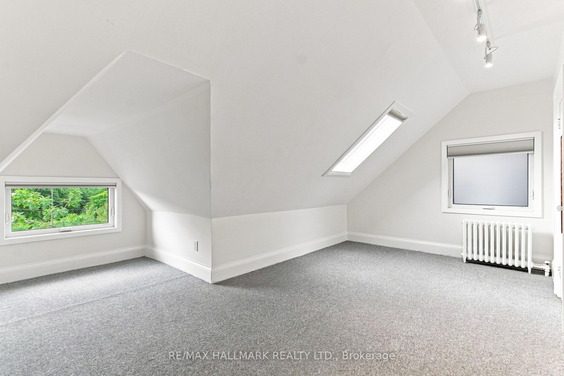 Photo 23 of Unit Upper, 553 Broadview Avenue, Toronto, North Riverdale — HOMEH