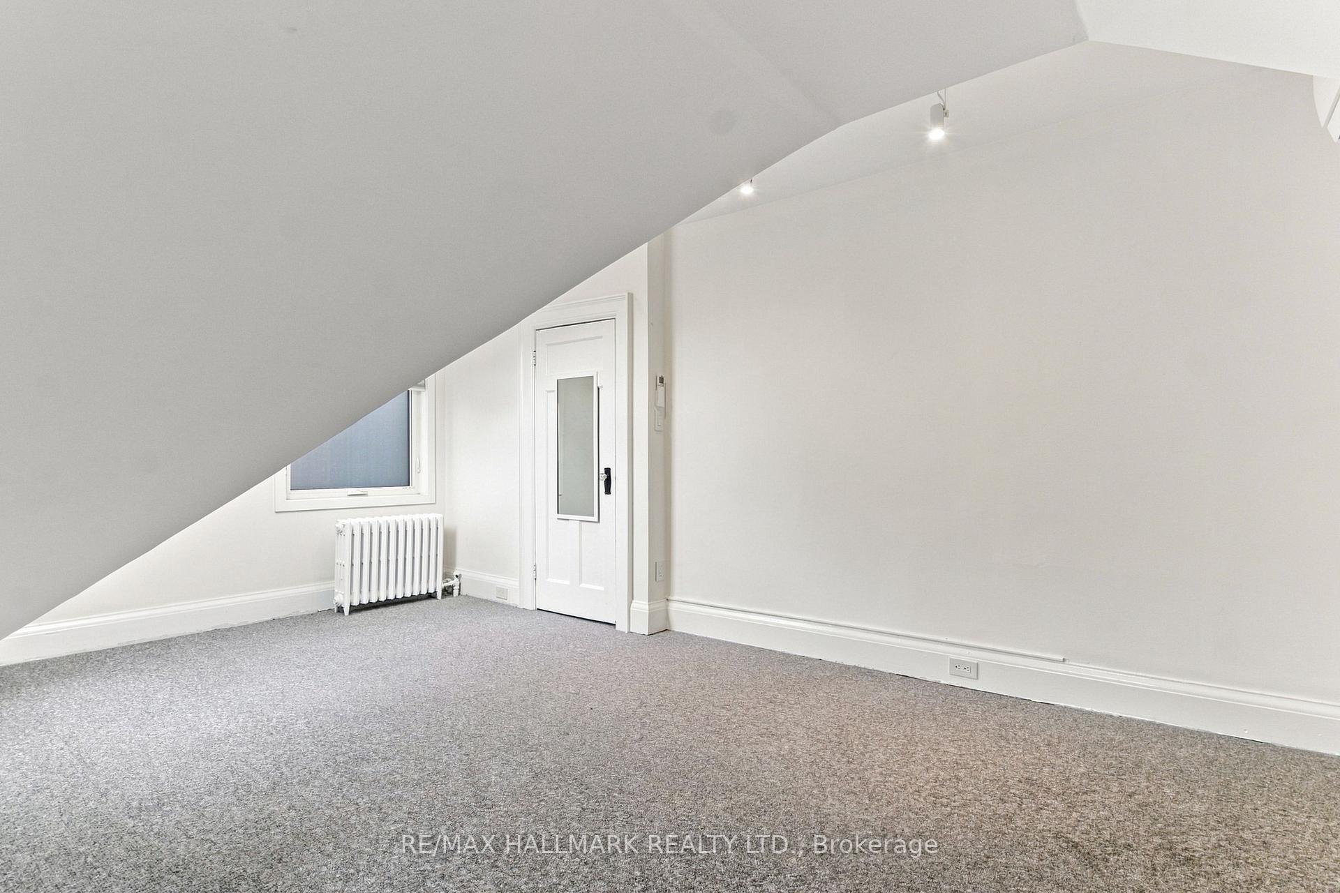 Photo 24 of Unit Upper, 553 Broadview Avenue, Toronto, North Riverdale — HOMEH