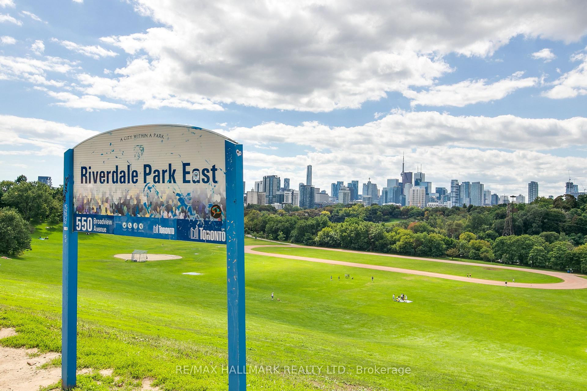Photo 26 of Unit Upper, 553 Broadview Avenue, Toronto, North Riverdale — HOMEH