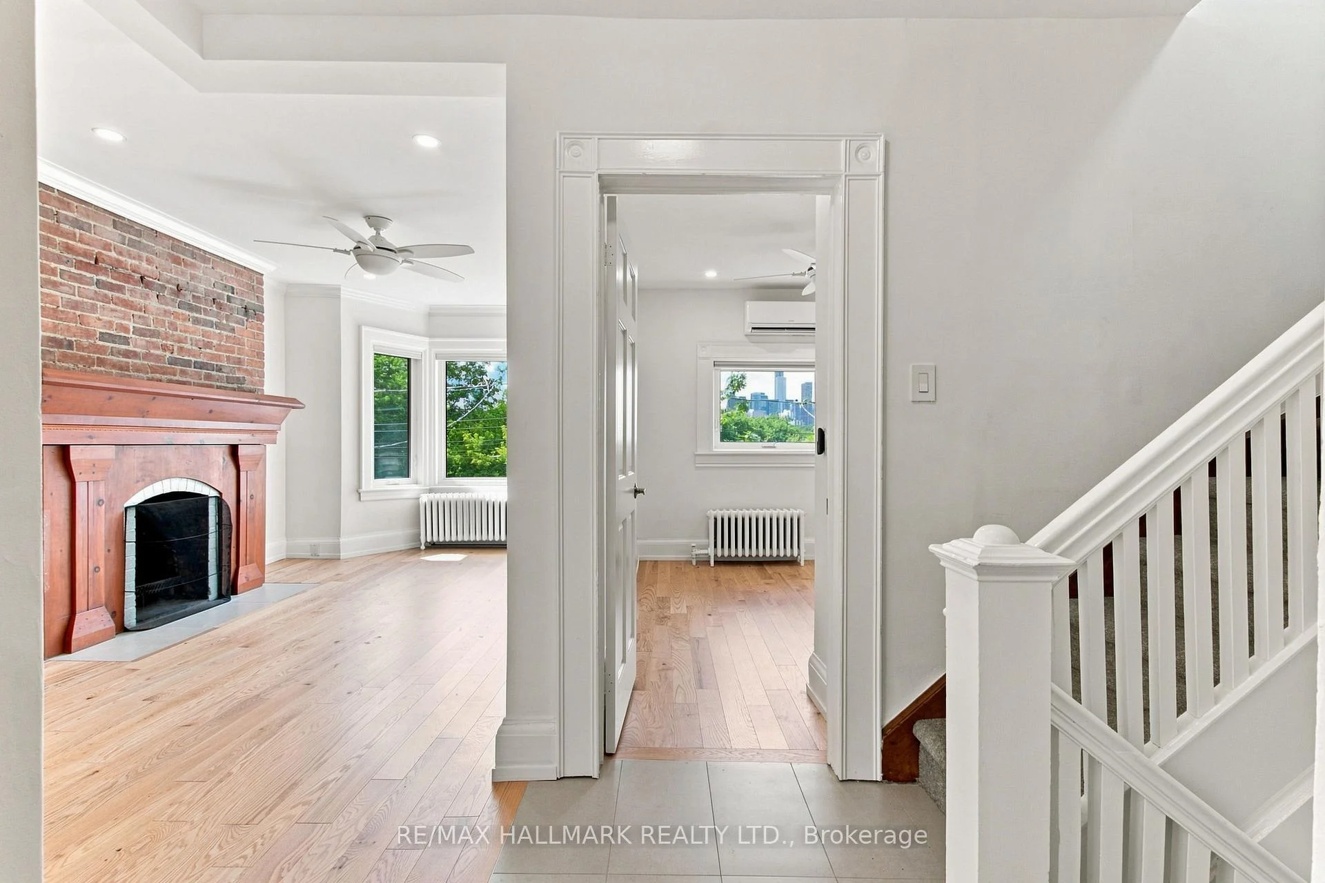 Photo 31 of Unit Upper, 553 Broadview Avenue, Toronto, North Riverdale — HOMEH