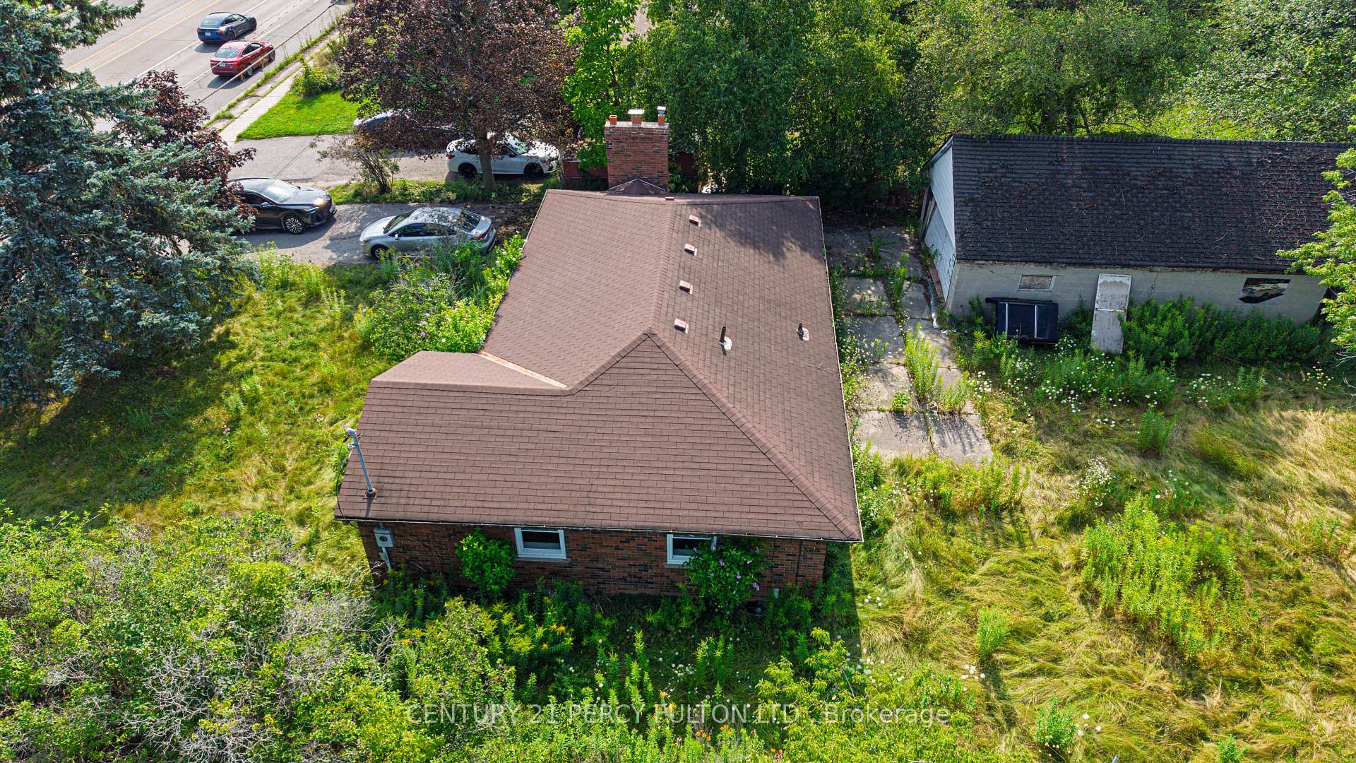 Photo 30 of 1910 Rossland Road E, Whitby, Rolling Acres — HOMEH