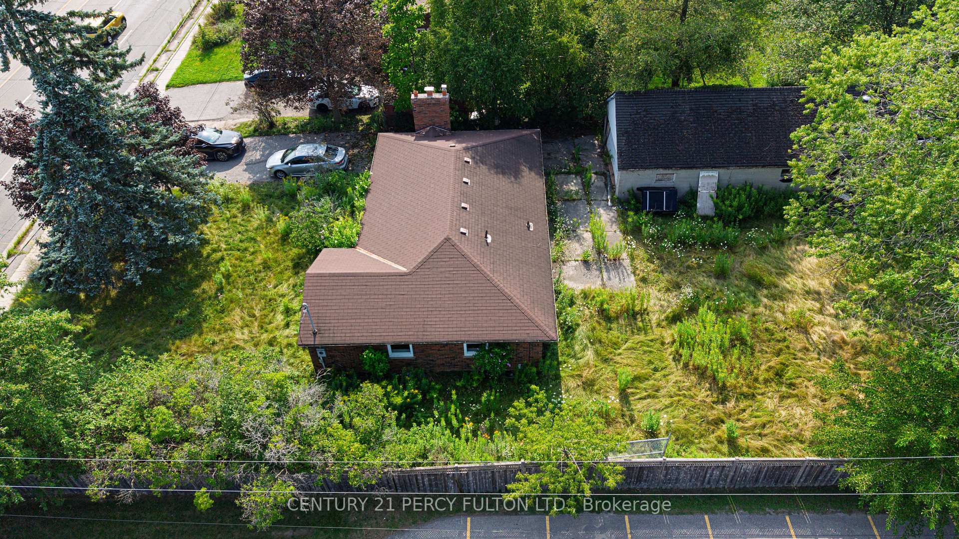 Photo 31 of 1910 Rossland Road E, Whitby, Rolling Acres — HOMEH